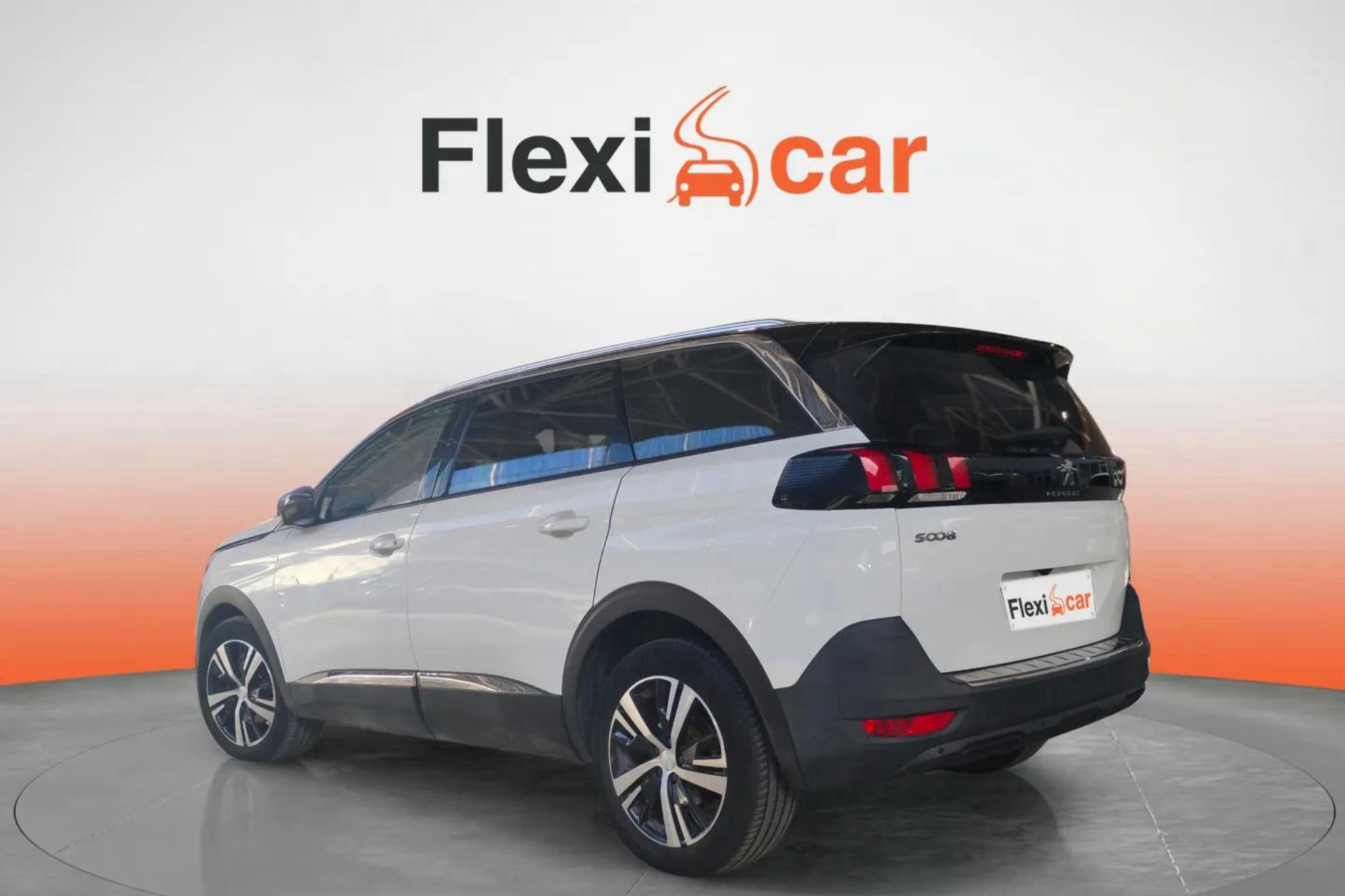 Peugeot 5008 1.2 PureTech Active Pack EAT8 - foto 5
