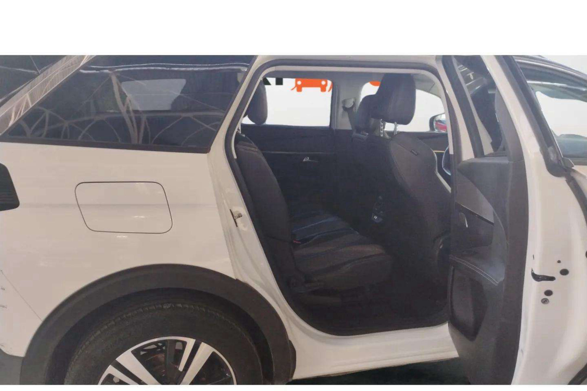 Peugeot 5008 1.2 PureTech Active Pack EAT8 - foto 14