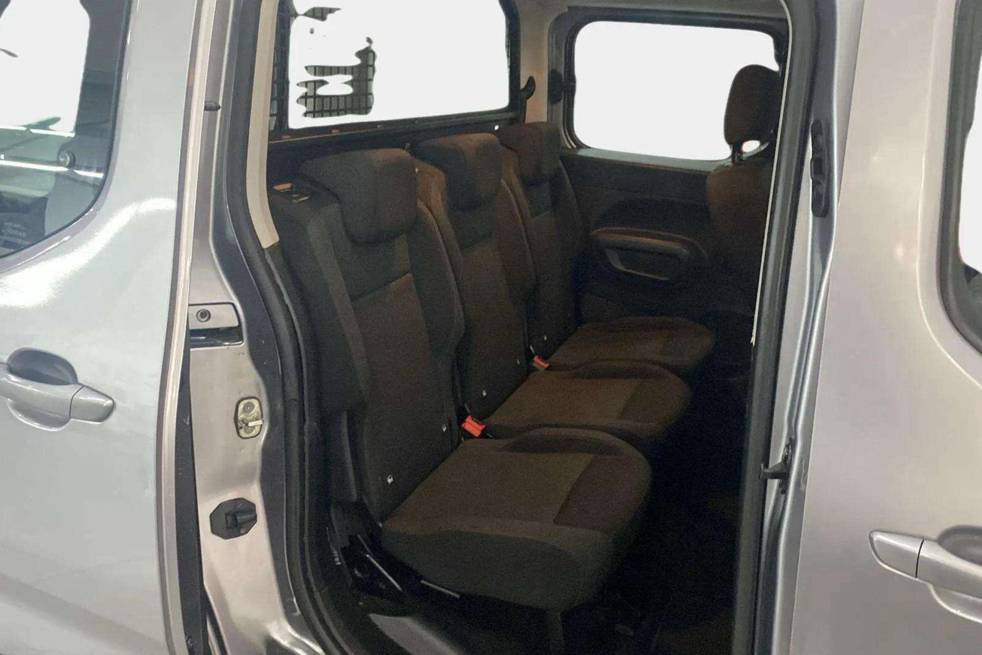 Peugeot Rifter Allure BlueHDi 100 - foto 13