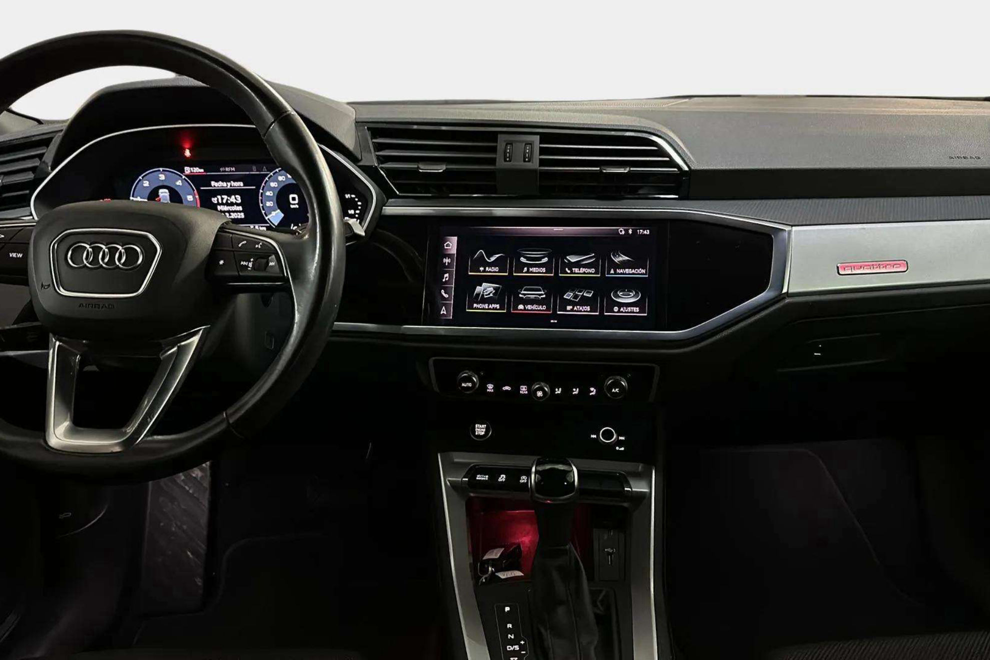 Audi Q3 Black line 35 TDI quattro - foto 11