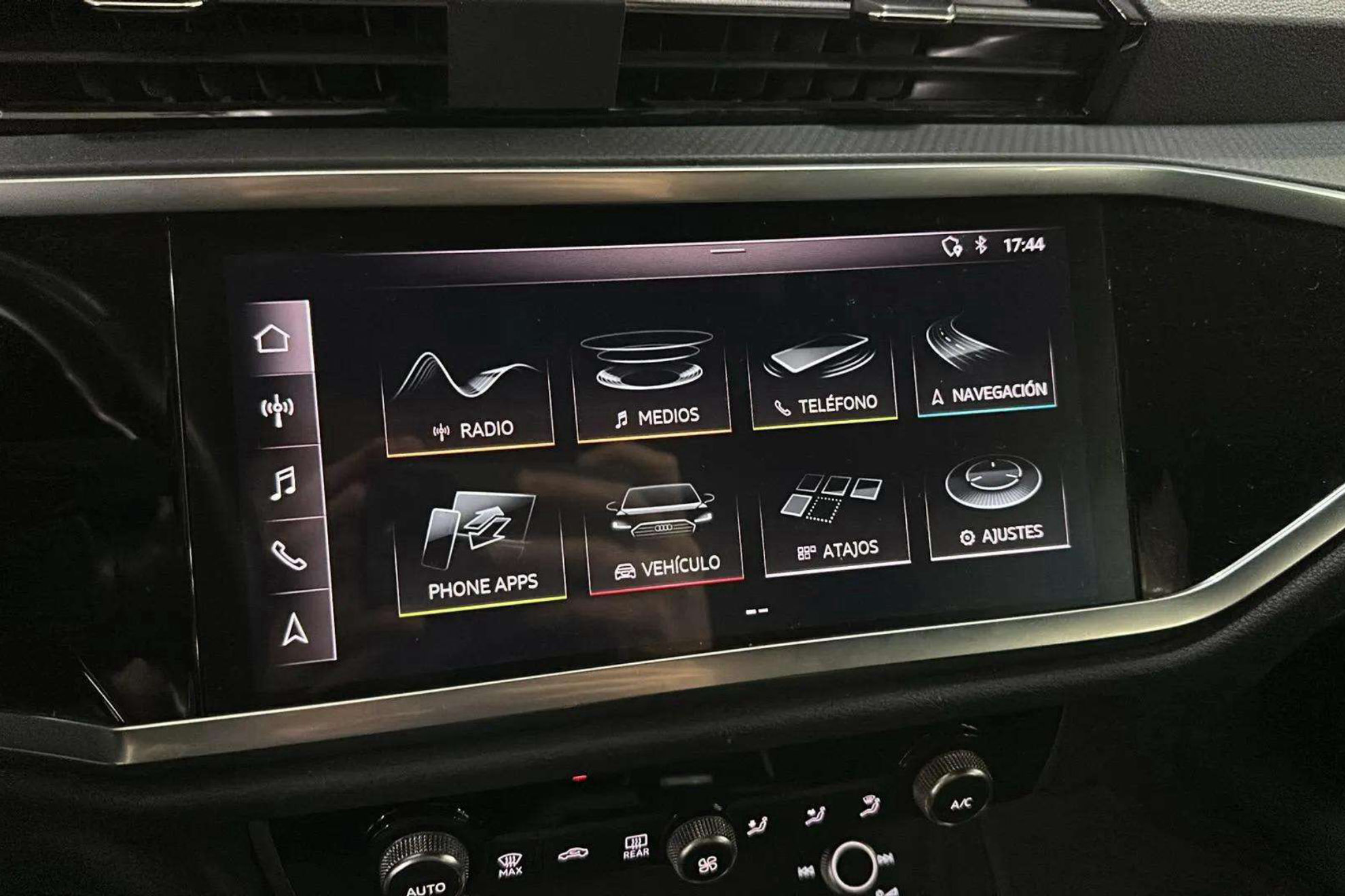 Audi Q3 Black line 35 TDI quattro - foto 13