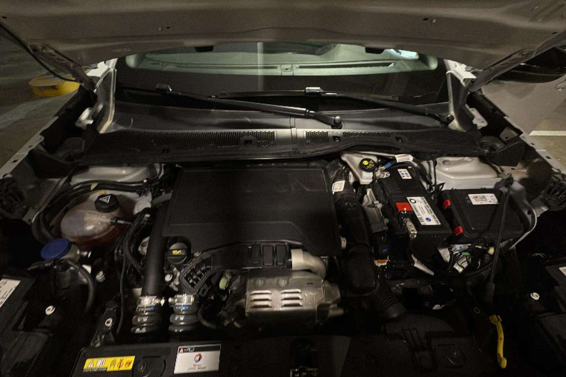 Peugeot 2008 Active Pack PureTech 100 - foto 17