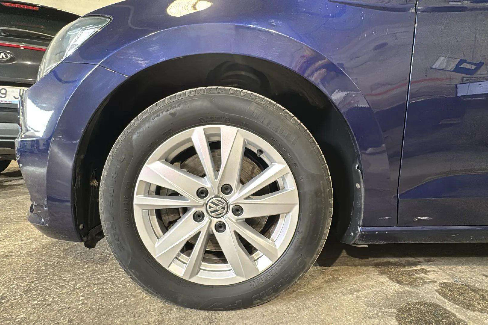 Volkswagen Touran Business Navi 2.0 TDI - foto 17