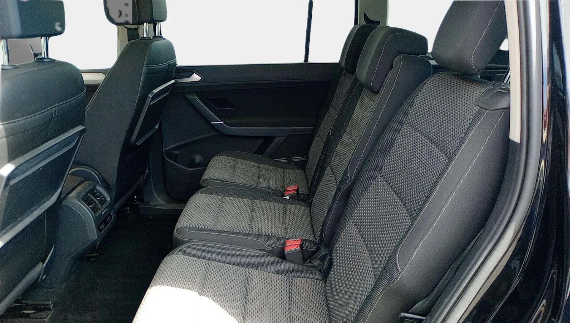 Volkswagen Touran Advance 2.0 TDI - foto 10