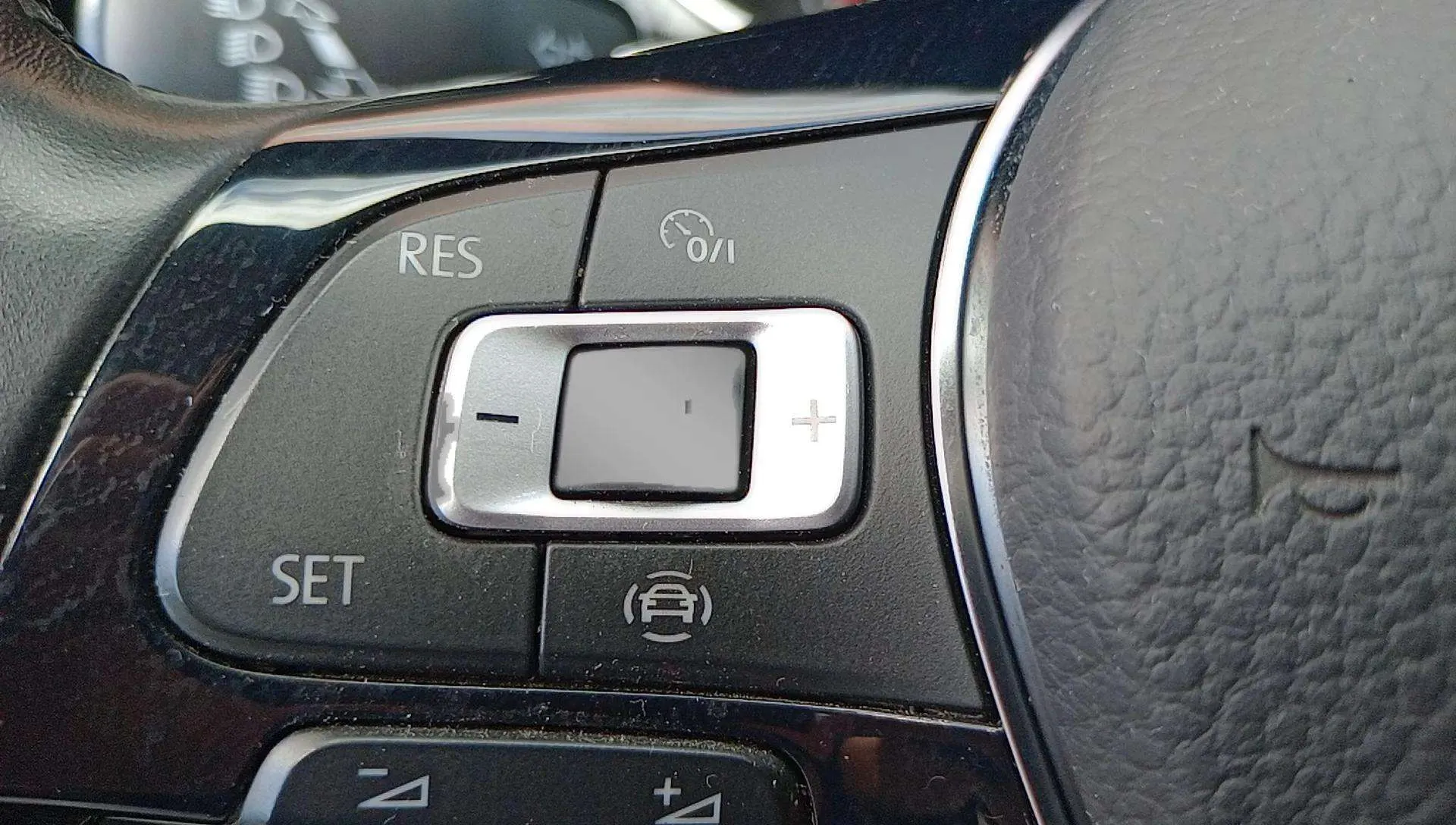 Volkswagen Touran Advance 2.0 TDI - foto 13