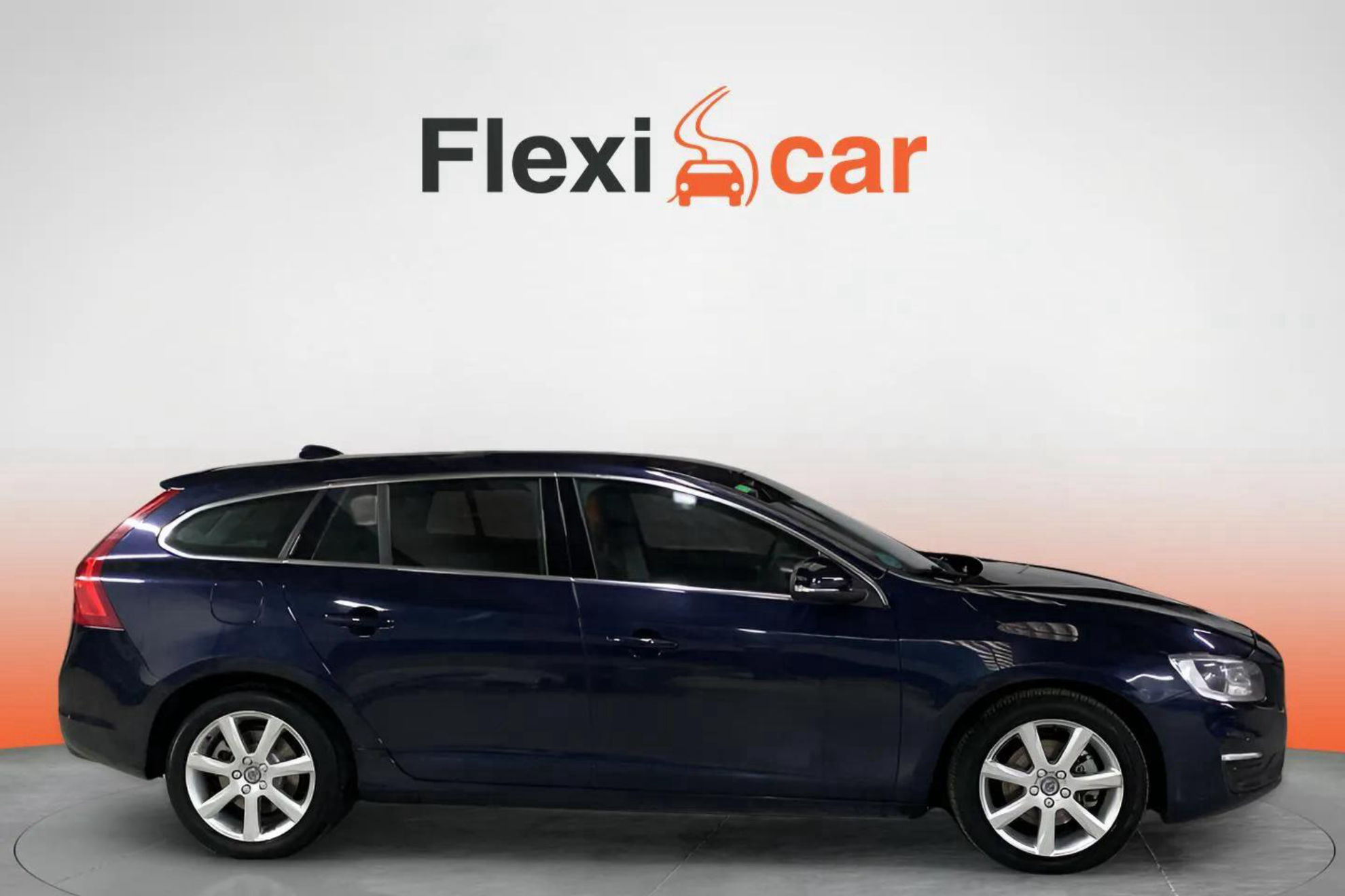 Volvo V60 2.0 D3 Momentum - foto 4