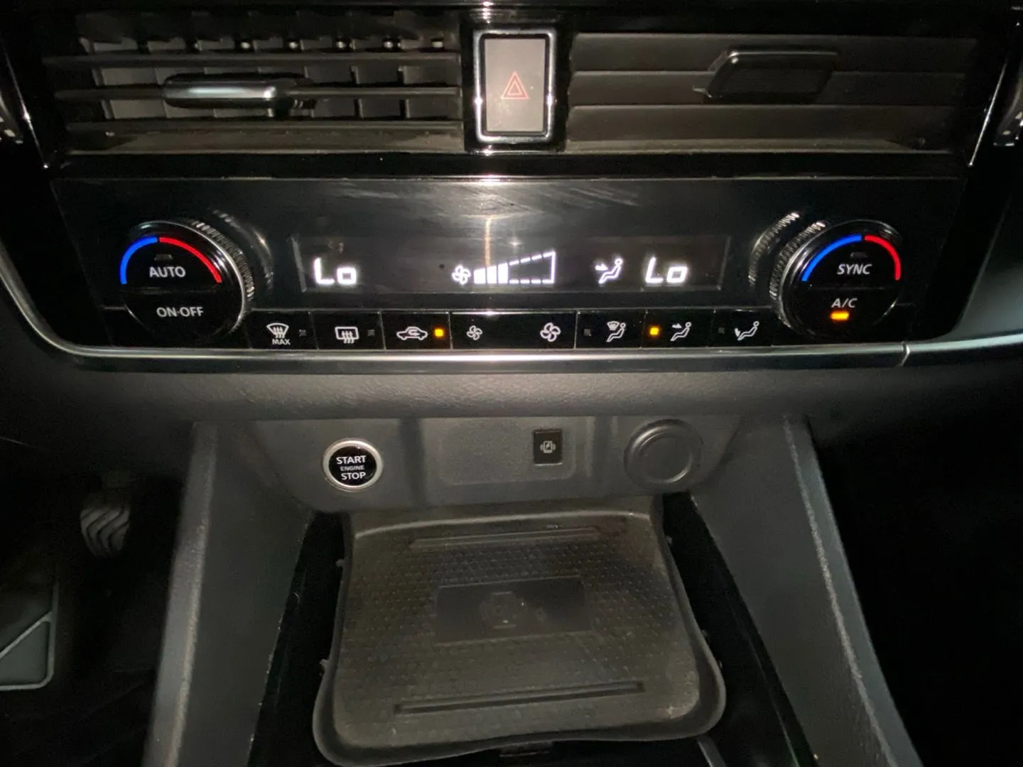 Nissan Qashqai DIG-T mHEV 4x2 Acenta - foto 16