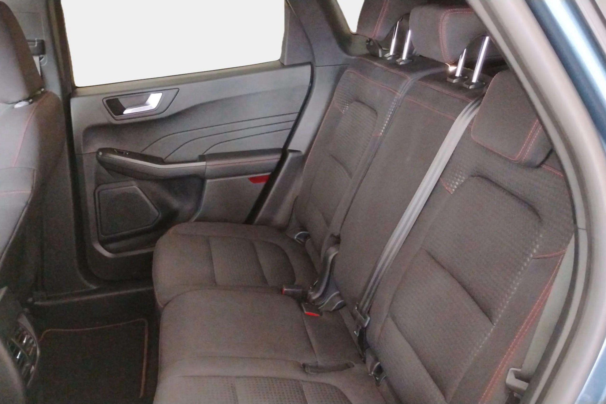 Ford Kuga ST-Line 1.5 EcoBlue - foto 14