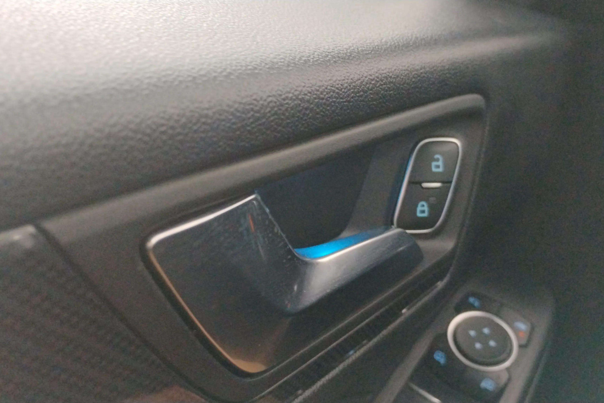 Ford Kuga ST-Line 1.5 EcoBlue - foto 12
