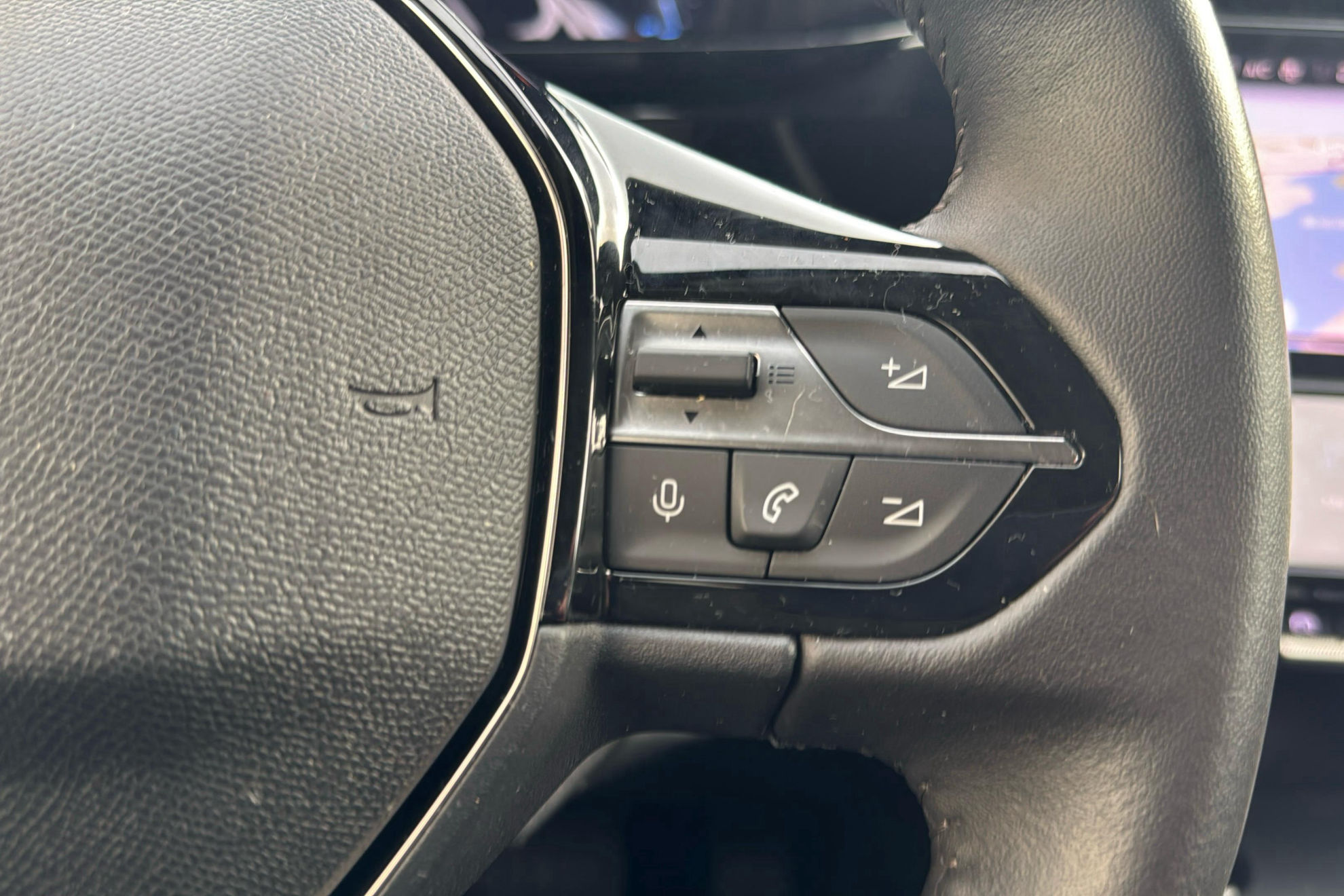Peugeot 308 SW Allure Pack BlueHDi 130 EAT8 - foto 12