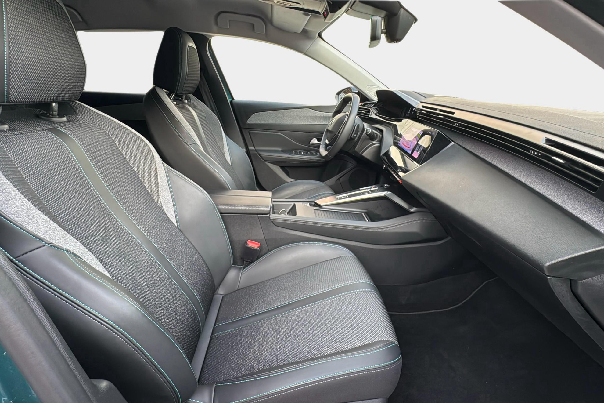 Peugeot 308 SW Allure Pack BlueHDi 130 EAT8 - foto 19