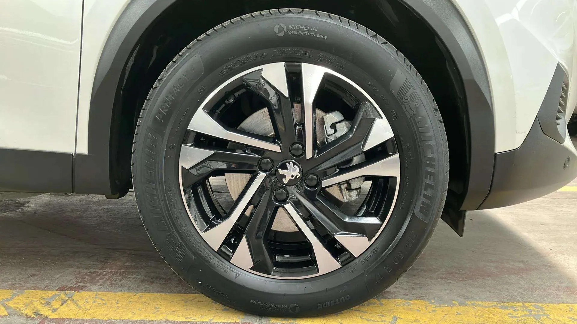 Peugeot 2008 Eléctrico Allure Pack - foto 15