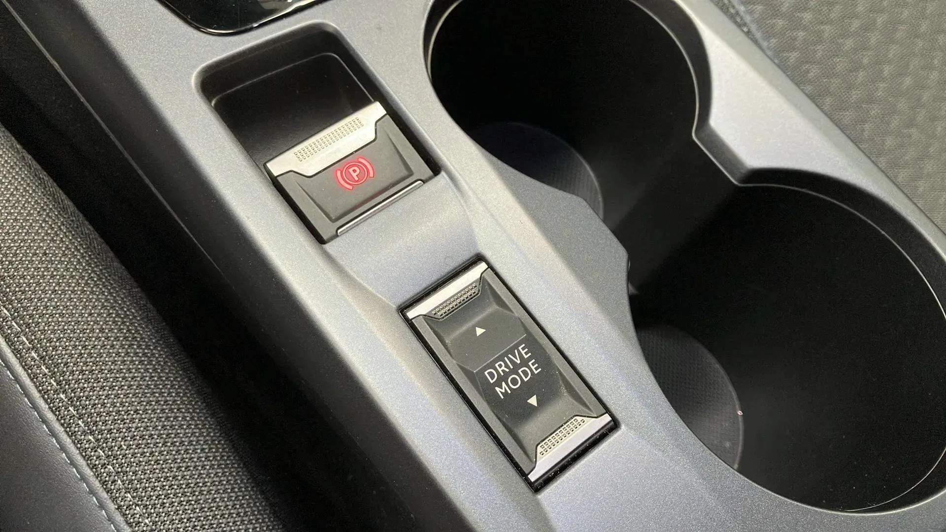 Peugeot 2008 Eléctrico Allure Pack - foto 19
