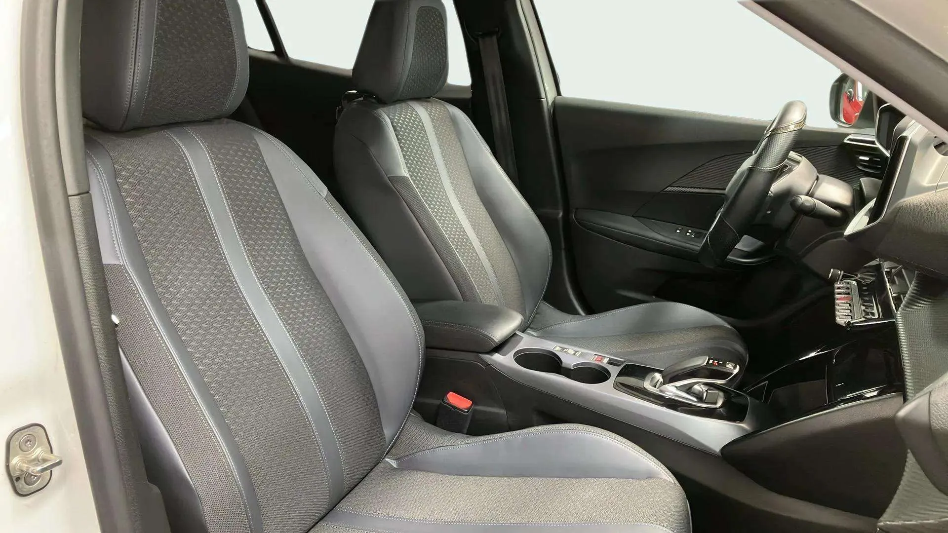 Peugeot 2008 Eléctrico Allure Pack - foto 10