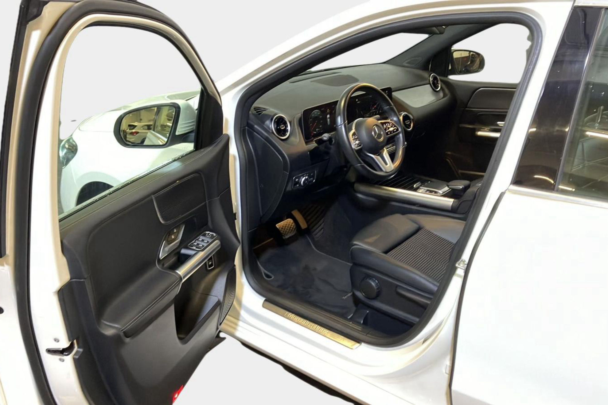 Mercedes-Benz Clase B B 180 d - foto 16