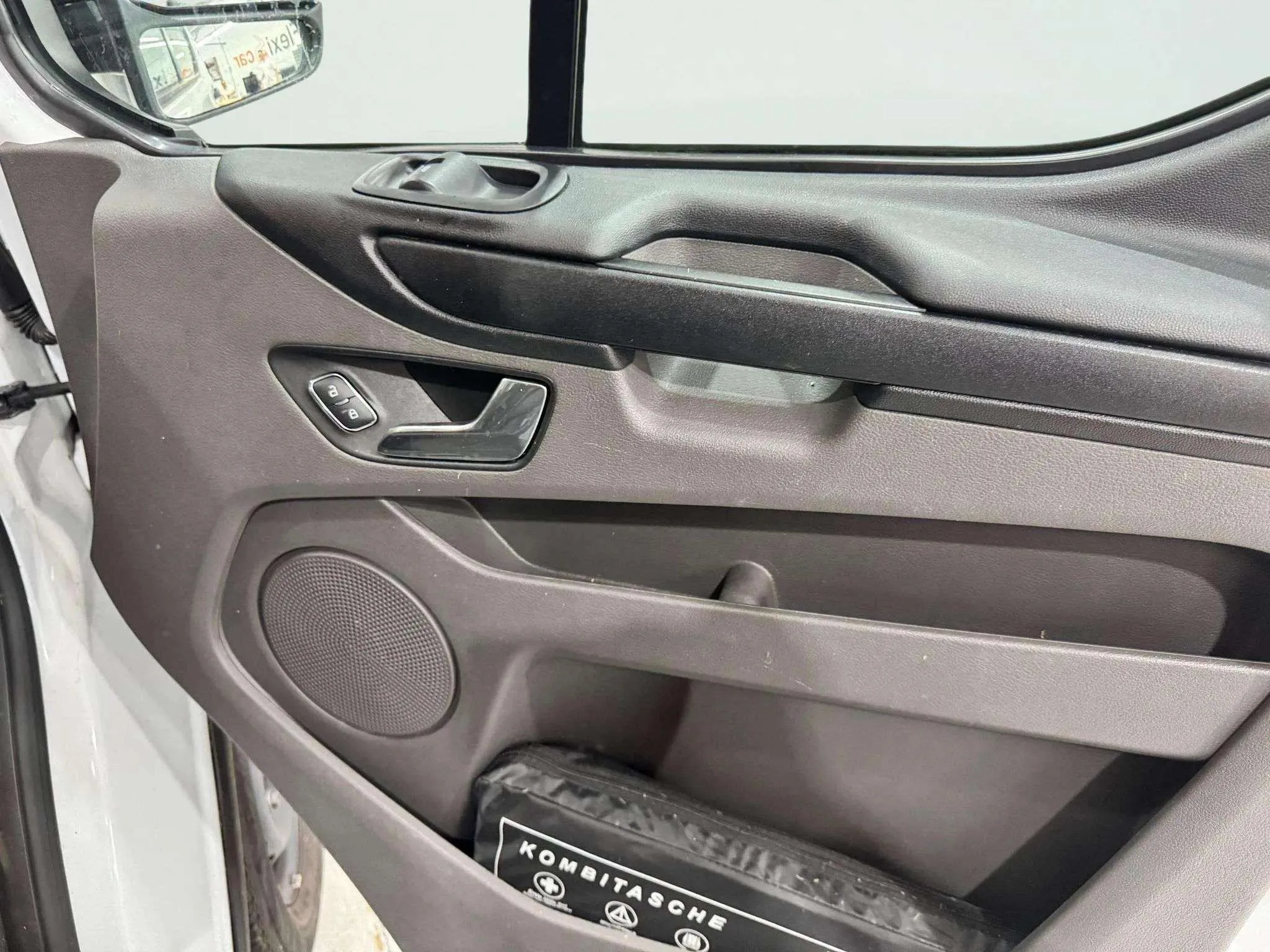 Ford Transit Custom L2H1 Kombi Trend Sitzer 2.0 EcoBlue - foto 23