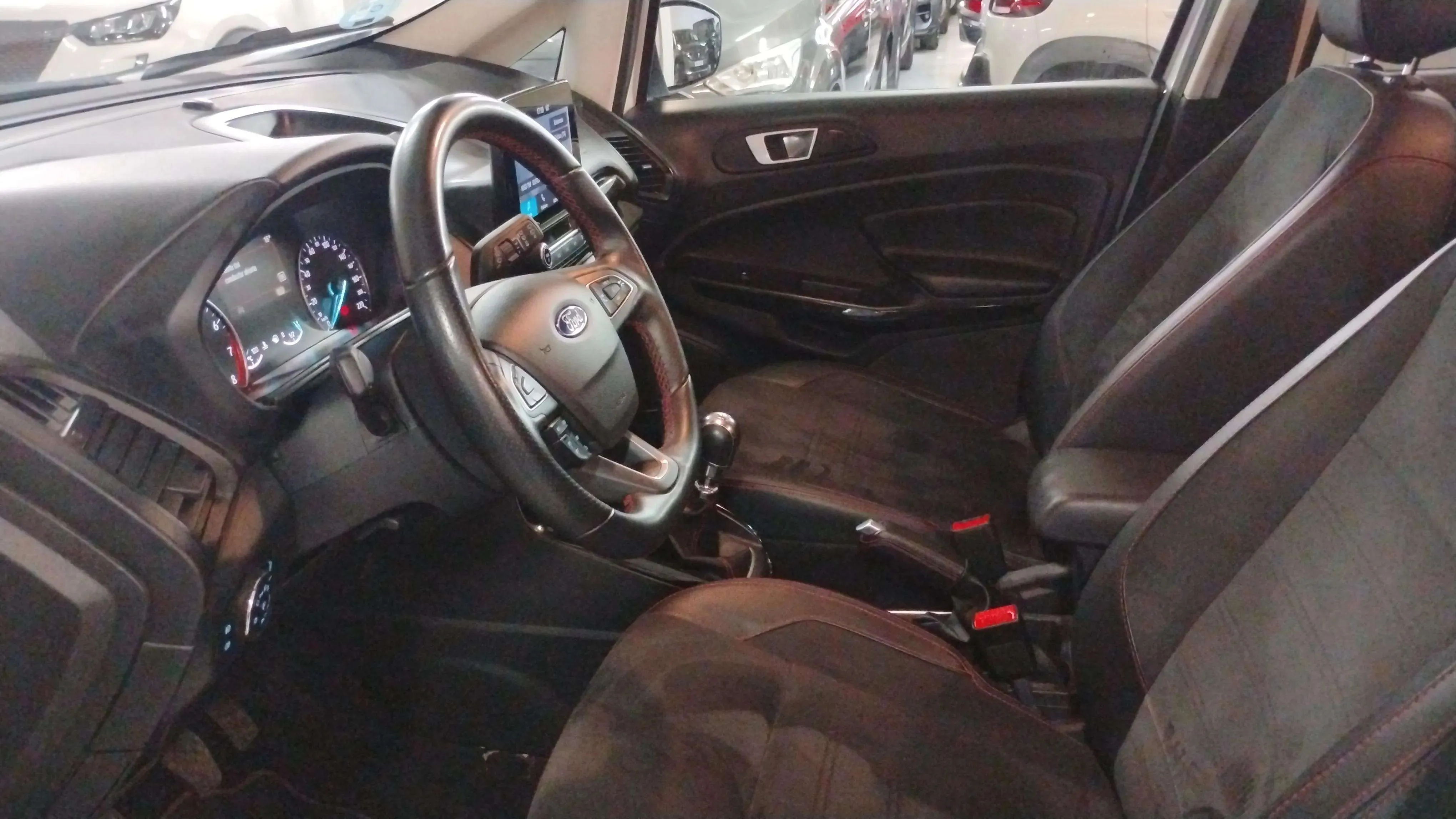 Ford EcoSport 1.0T EcoBoost Active - foto 6