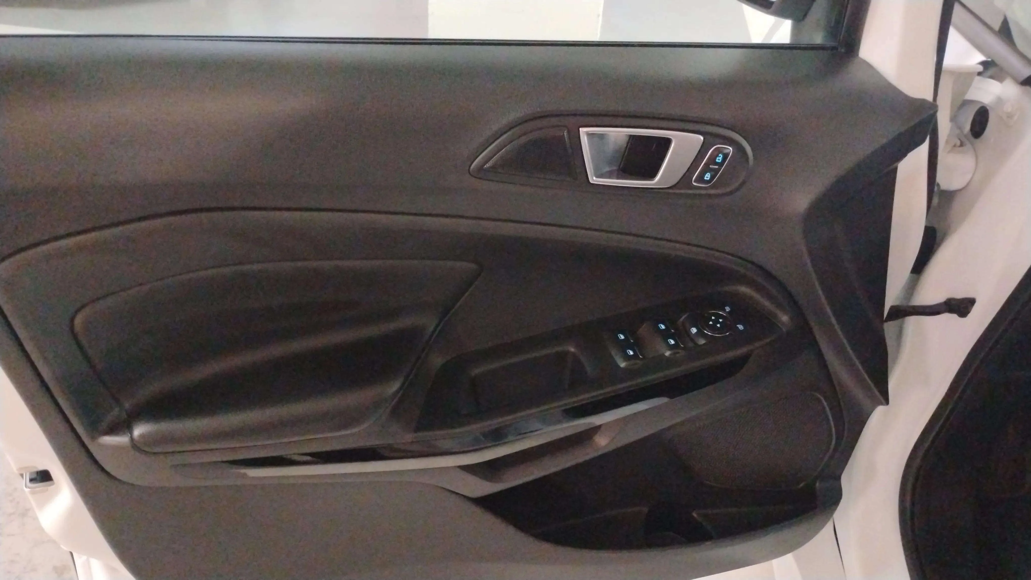 Ford EcoSport 1.0T EcoBoost Active - foto 21