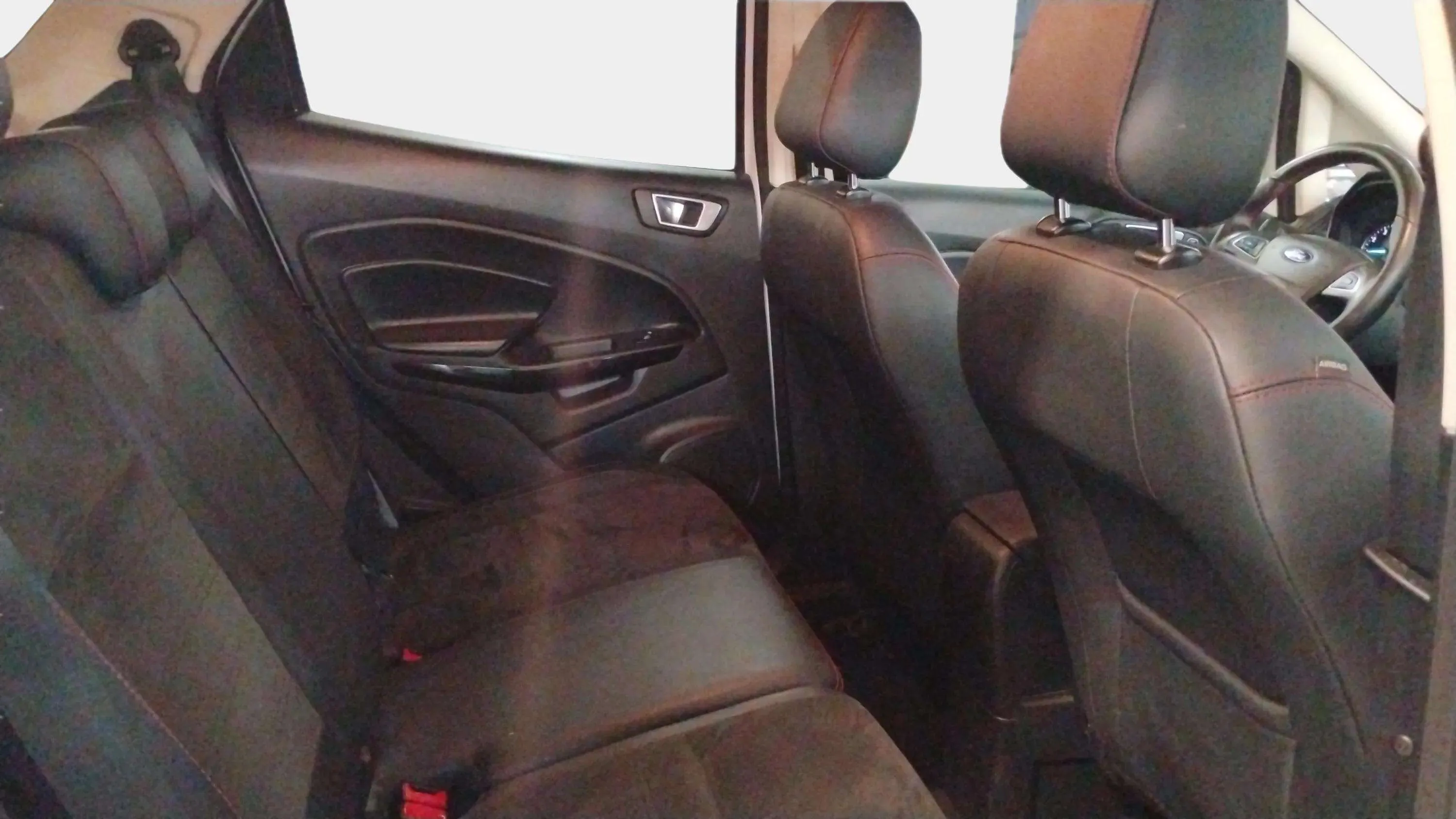Ford EcoSport 1.0T EcoBoost Active - foto 15