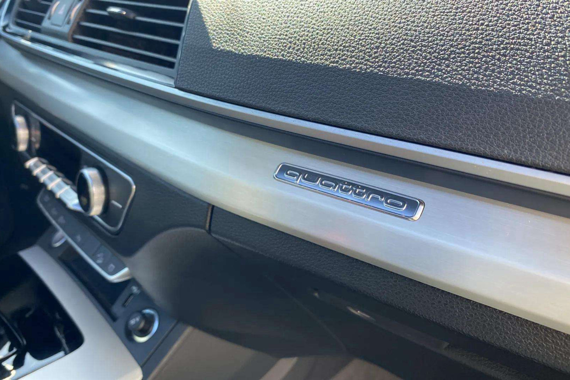 Audi Q5 S line 40 TDI quattro-ultra - foto 22