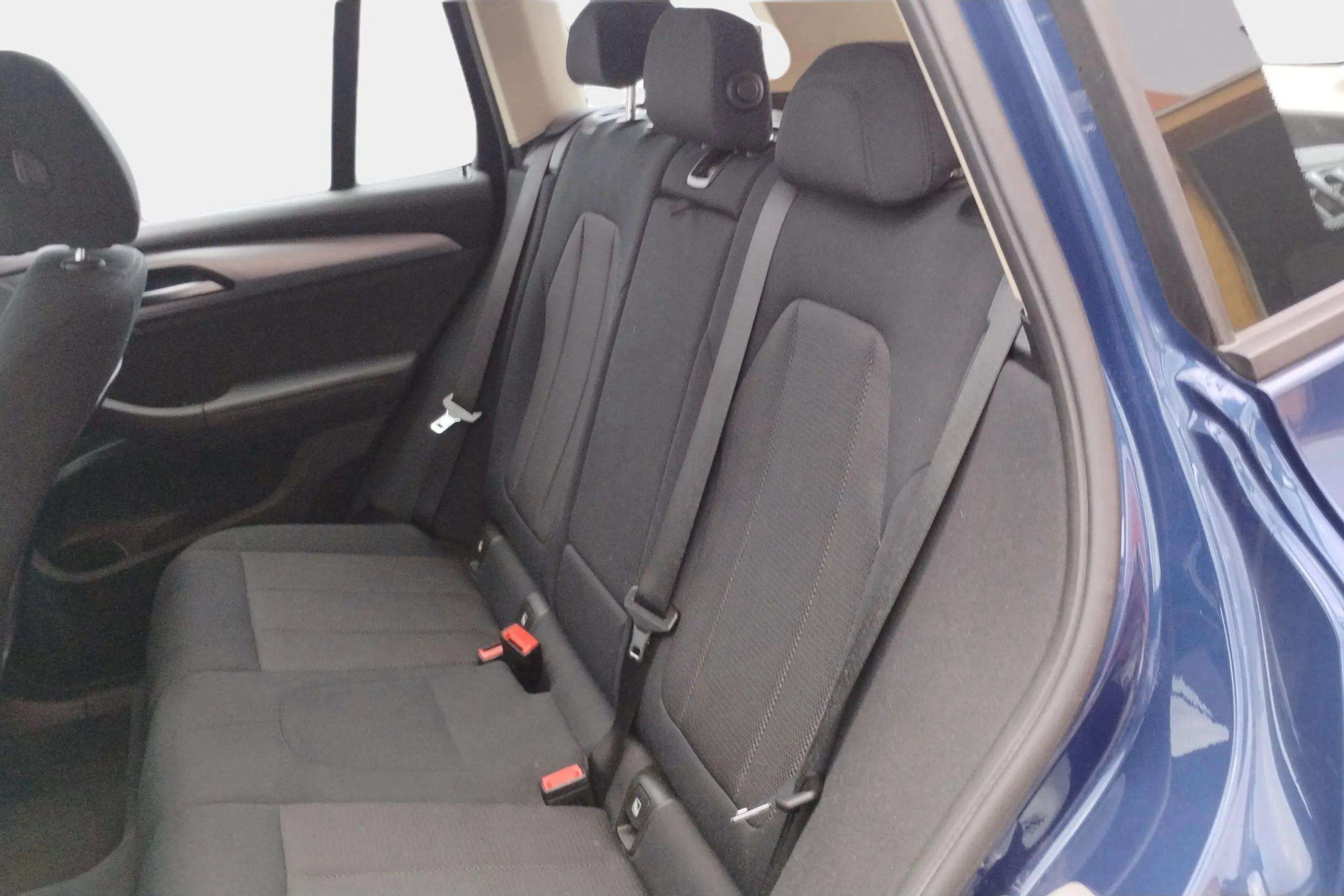 BMW X3 sDrive18d - foto 16
