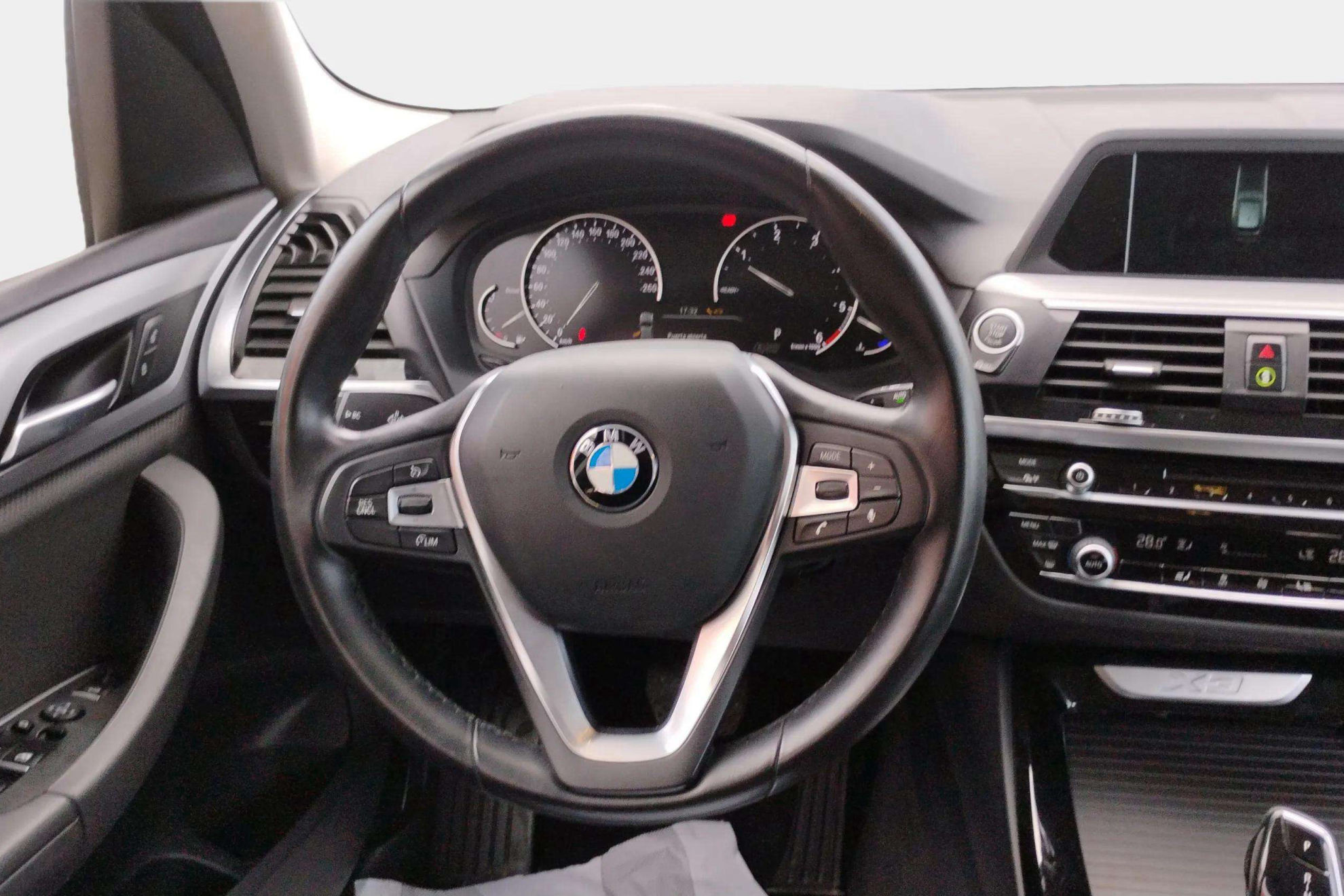 BMW X3 sDrive18d - foto 13