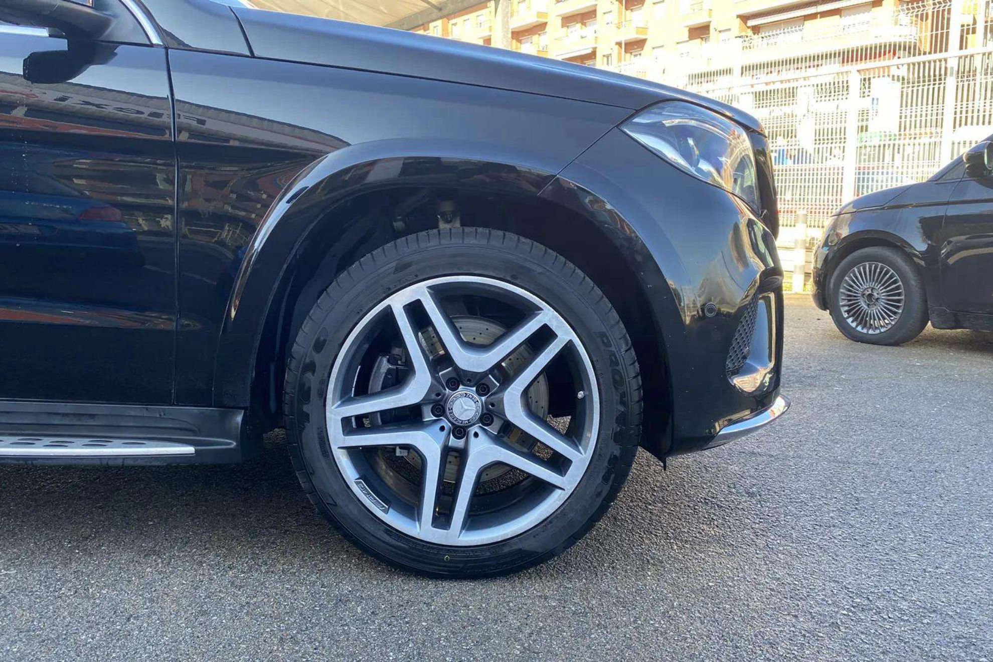 Mercedes-Benz GLS 350 d 4MATIC - foto 15