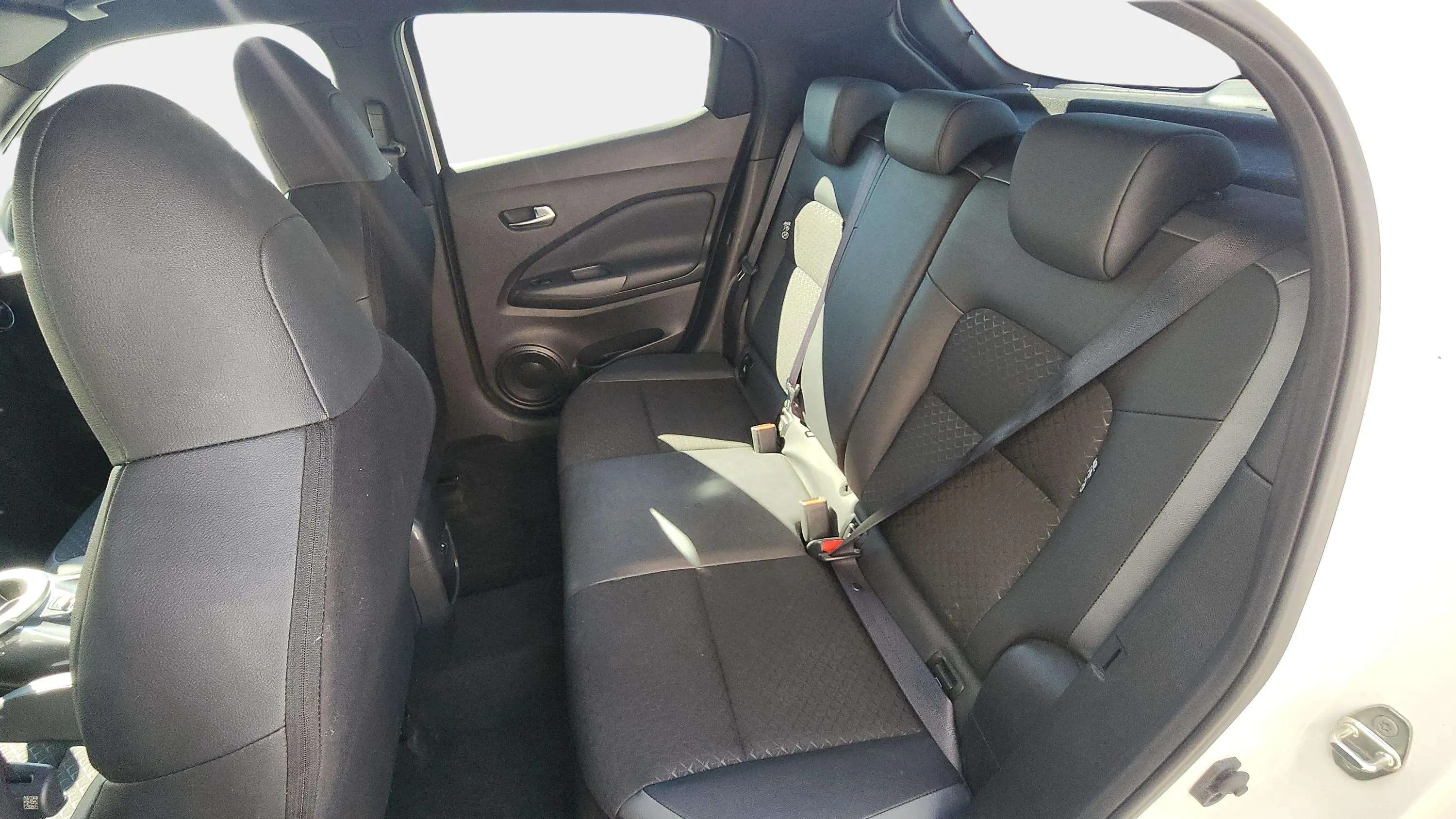 Nissan Juke DIG-T Acenta - foto 16