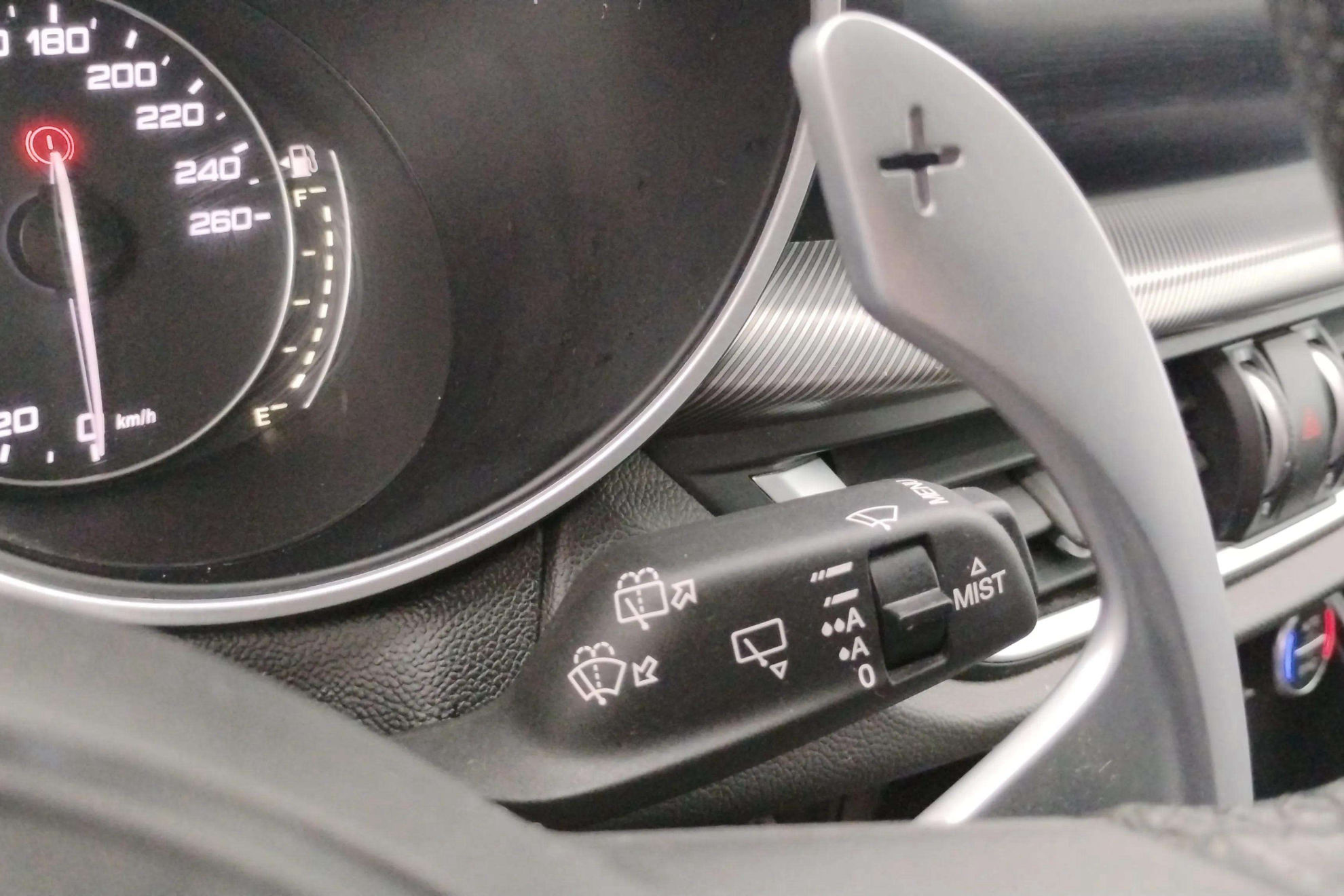 Alfa Romeo Stelvio 2.0 Gasolina Sprint Q4 - foto 20