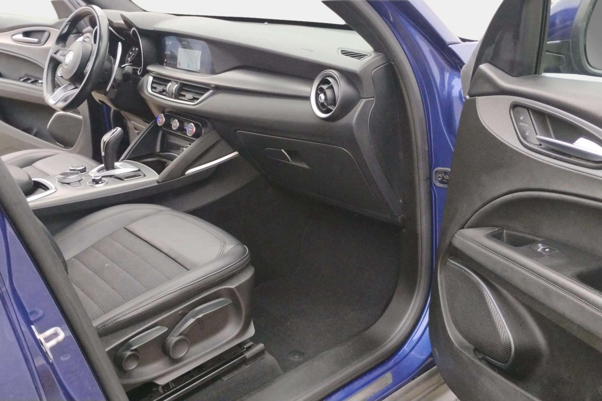 Alfa Romeo Stelvio 2.0 Gasolina Sprint Q4 - foto 15