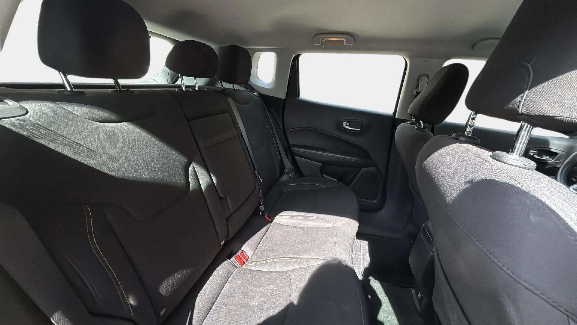 Jeep Compass 1.4 Mair Sport 4x2 - foto 13