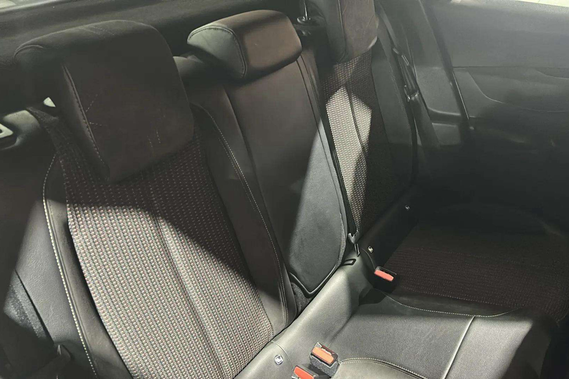 DS DS 3 Crossback PureTech Performance Line+ - foto 13