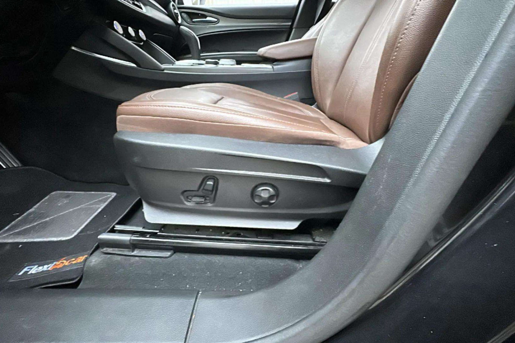 Alfa Romeo Stelvio 2.2 Diésel Veloce Q4 - foto 16