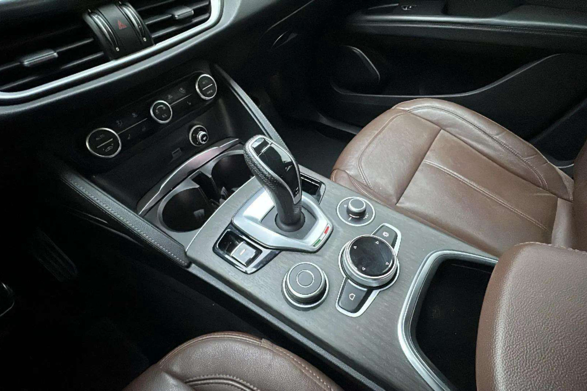 Alfa Romeo Stelvio 2.2 Diésel Veloce Q4 - foto 19