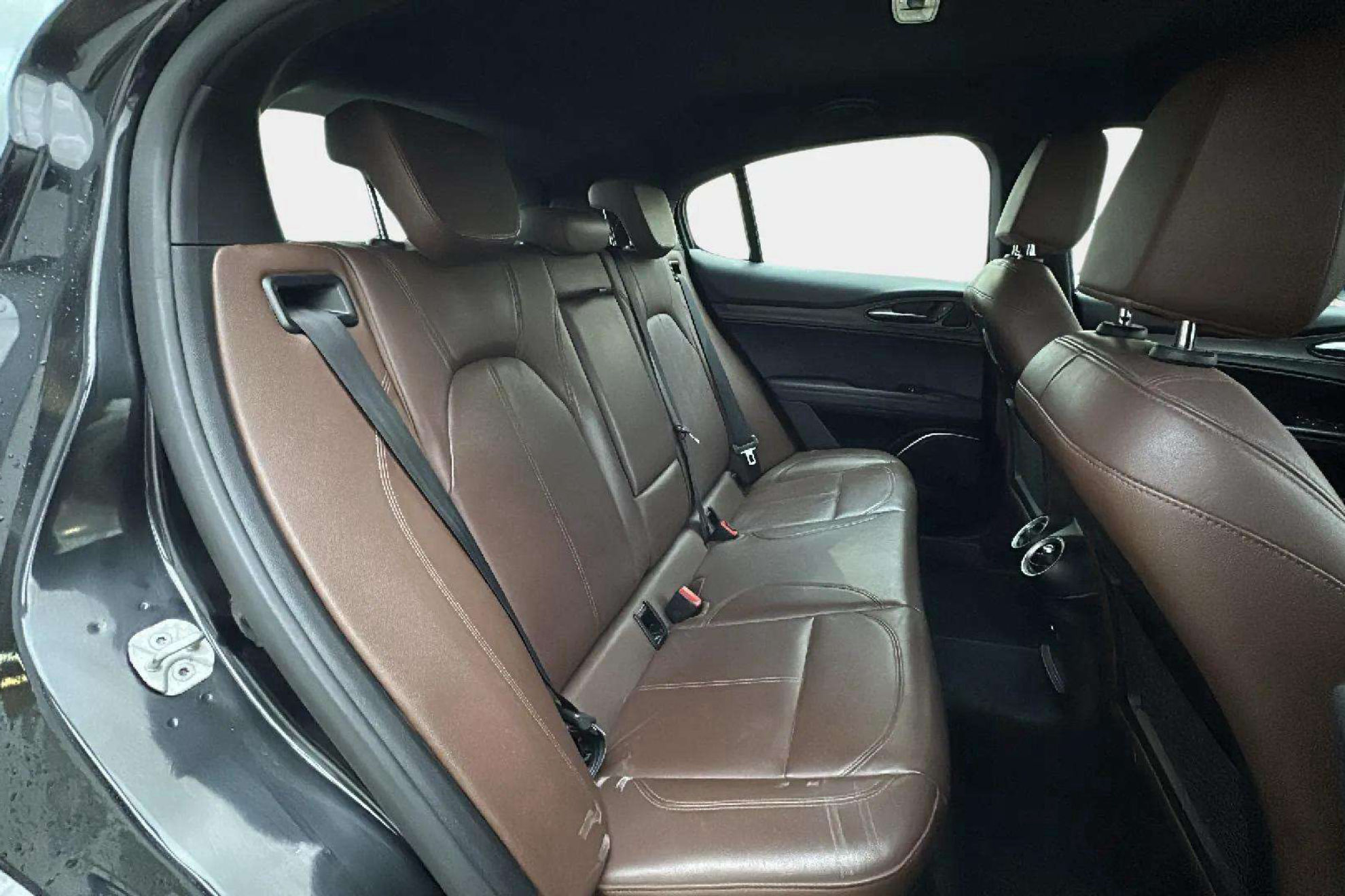 Alfa Romeo Stelvio 2.2 Diésel Veloce Q4 - foto 15