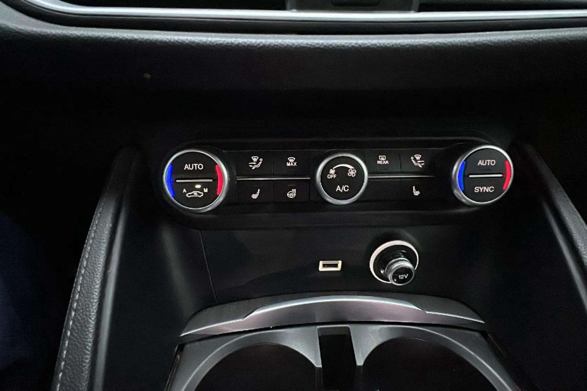 Alfa Romeo Stelvio 2.2 Diésel Veloce Q4 - foto 18