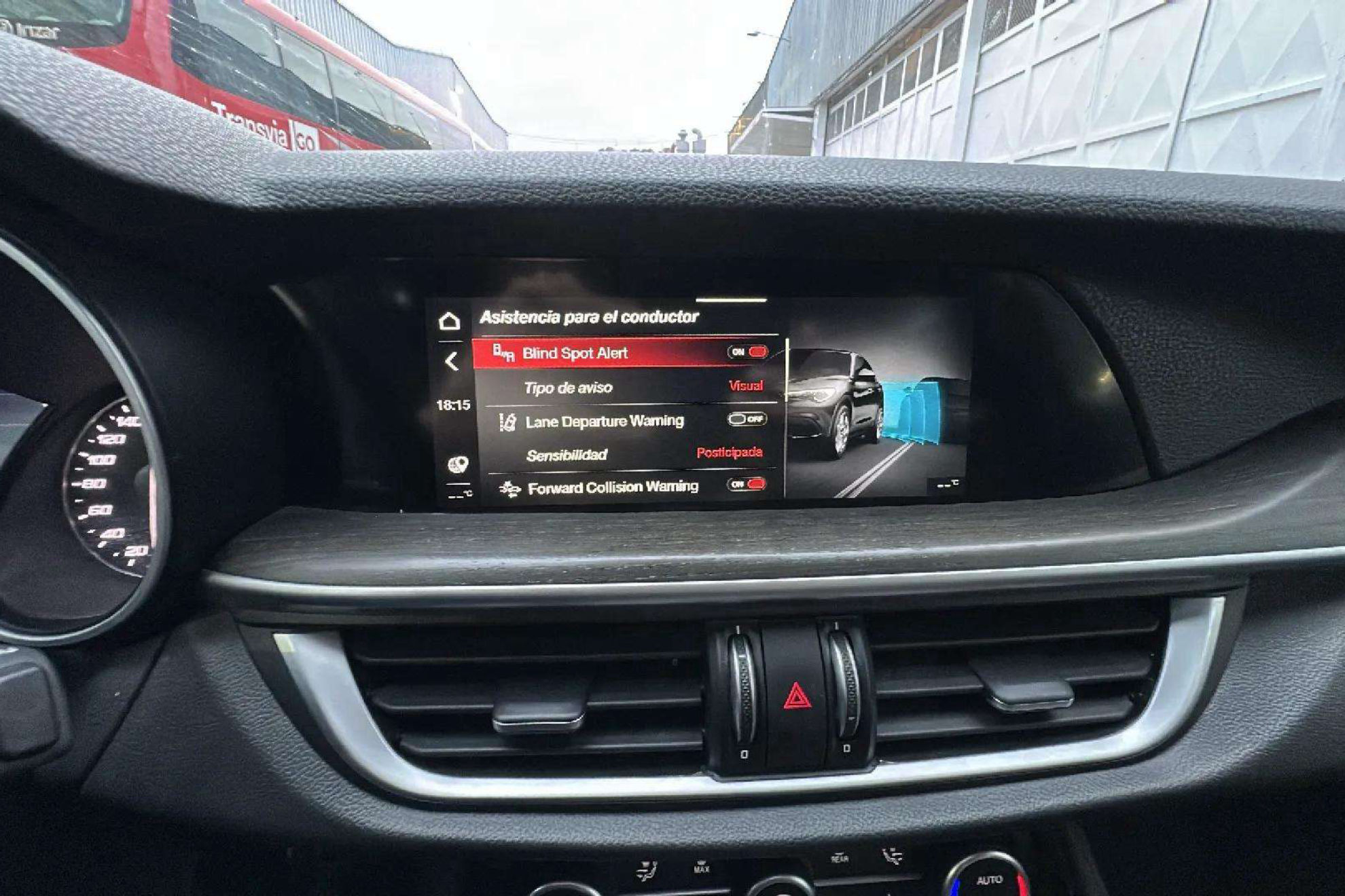 Alfa Romeo Stelvio 2.2 Diésel Veloce Q4 - foto 9