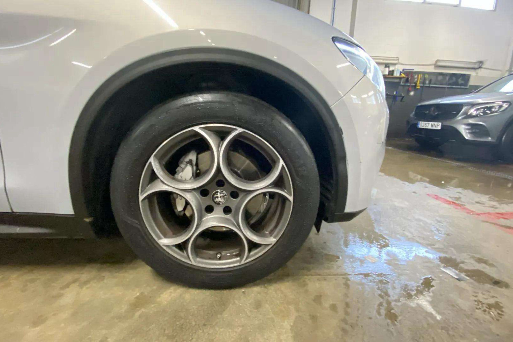 Alfa Romeo Stelvio 2.2 Diesel Sprint RWD - foto 17