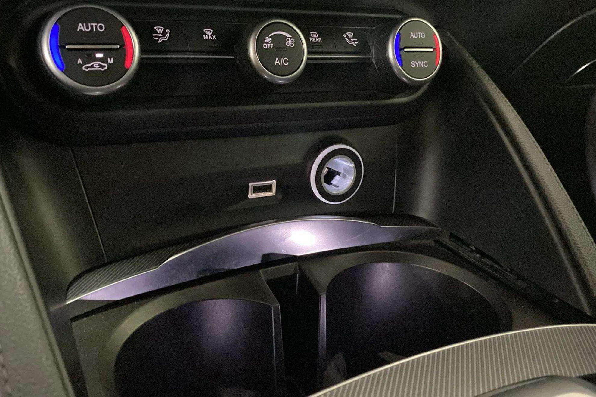 Alfa Romeo Stelvio 2.2 Diesel Sprint RWD - foto 24