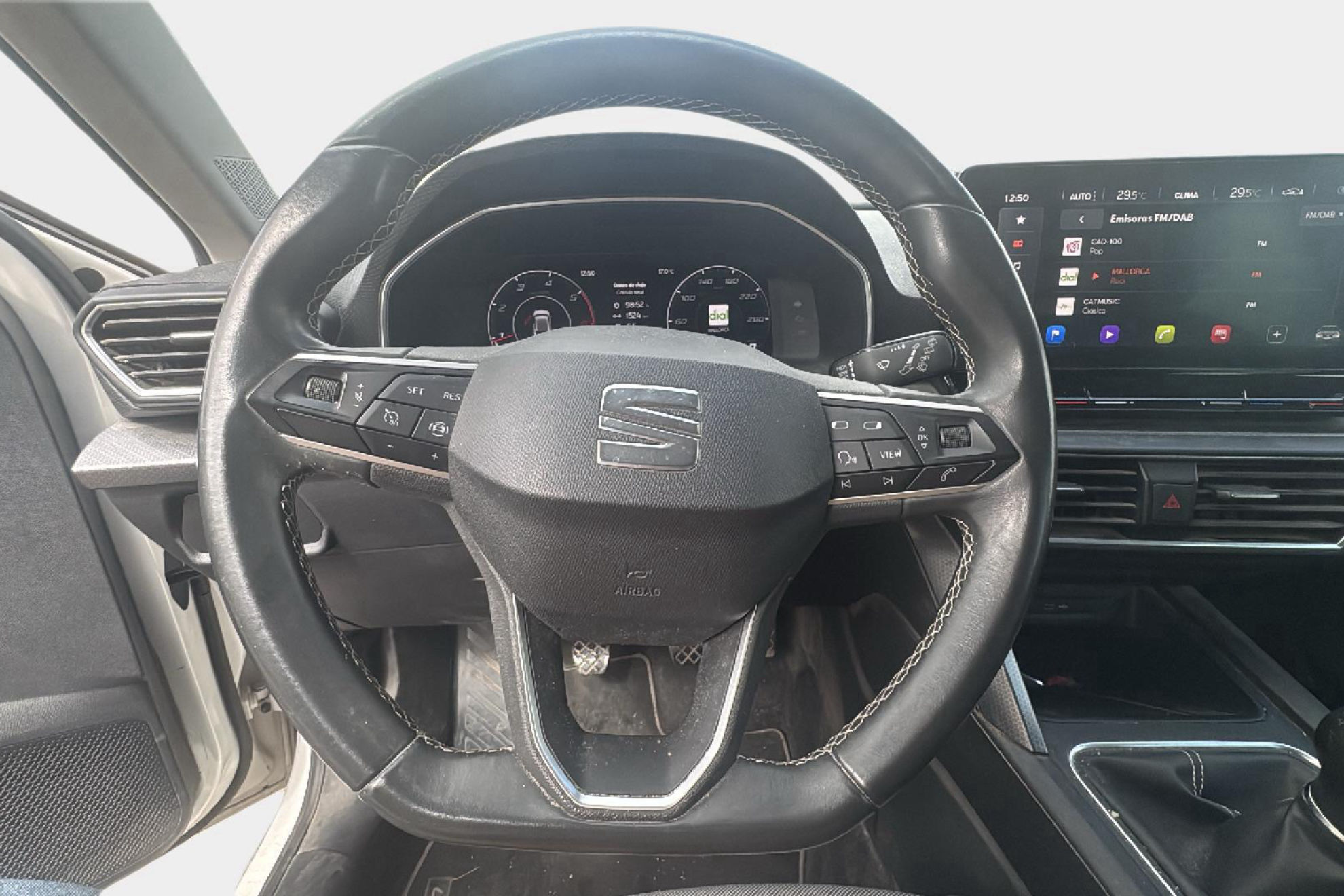 SEAT León 2.0 TDI Reference - foto 4