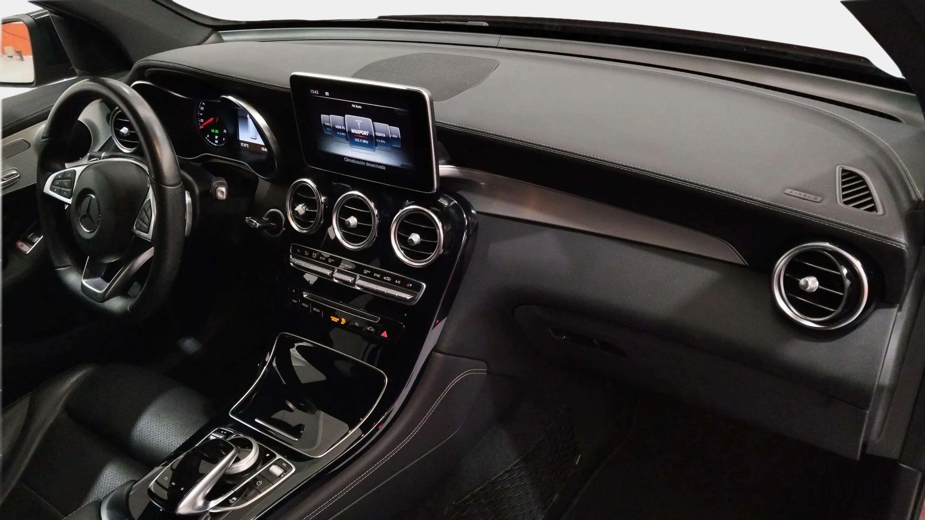 Mercedes-Benz GLC 250 4MATIC - foto 12