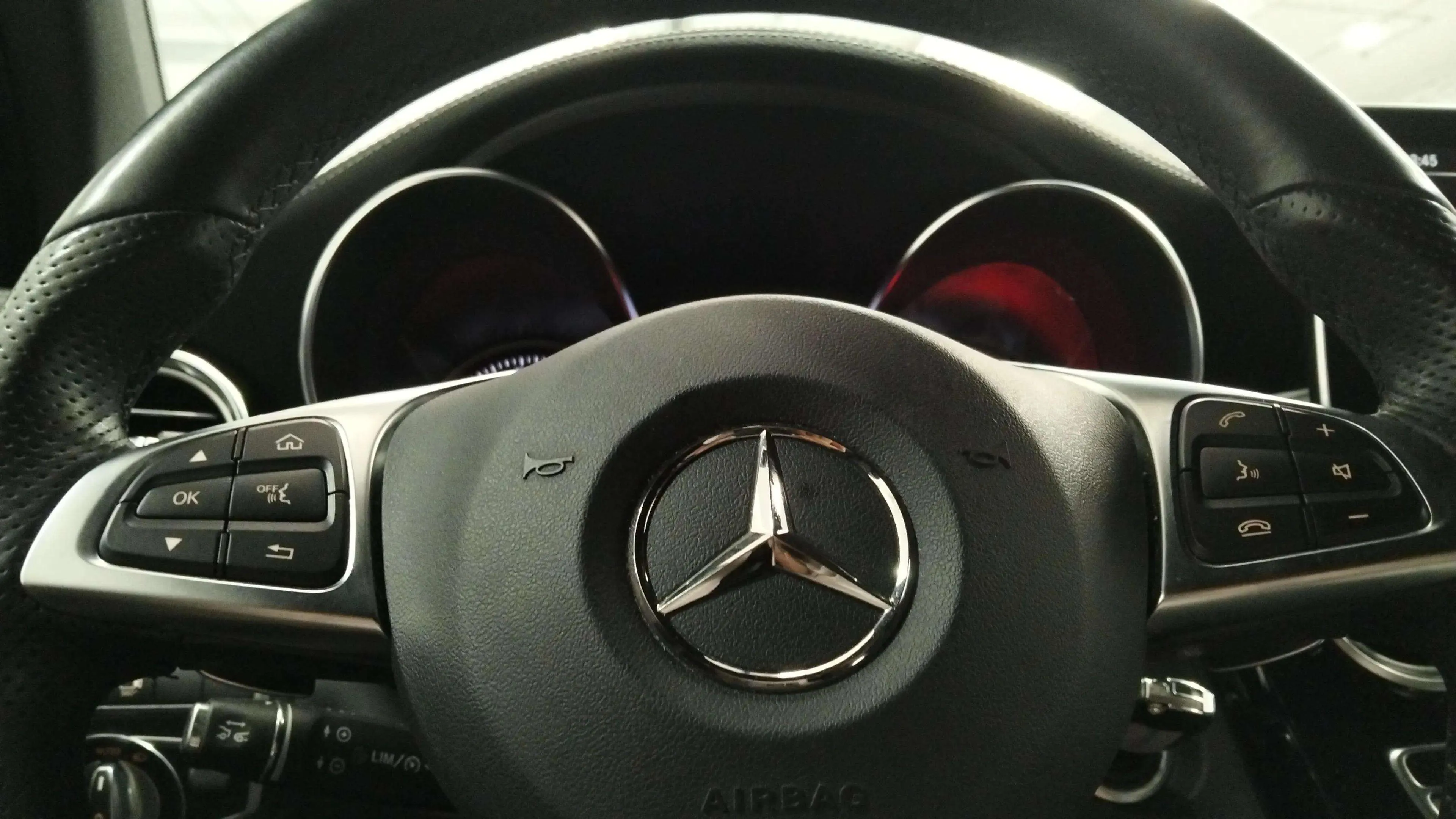 Mercedes-Benz GLC 250 4MATIC - foto 15