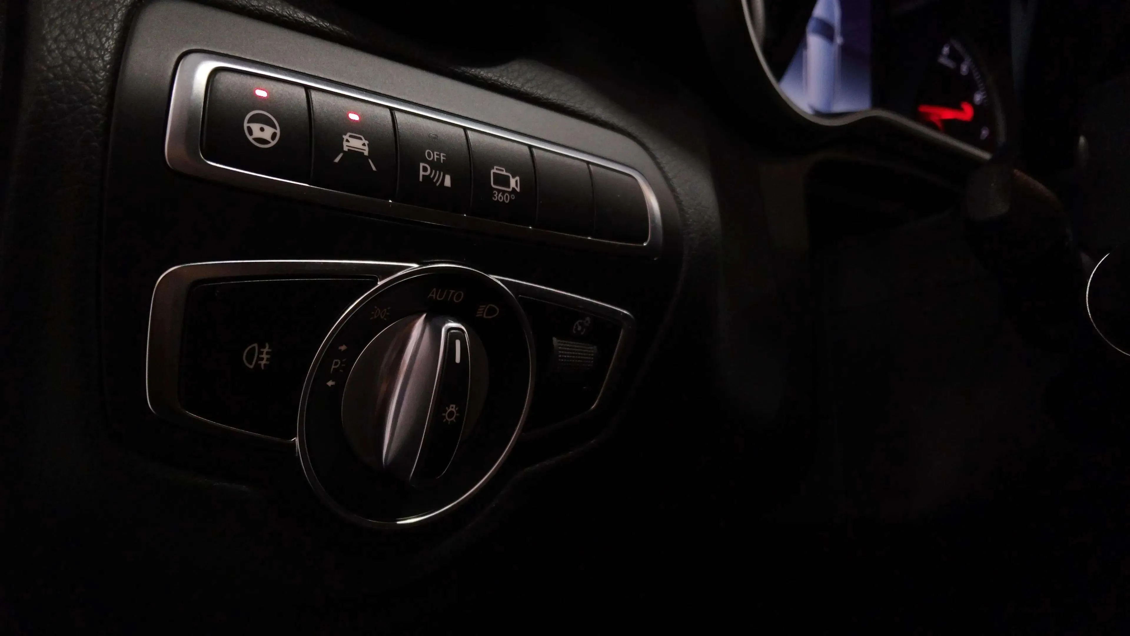 Mercedes-Benz GLC 250 4MATIC - foto 22