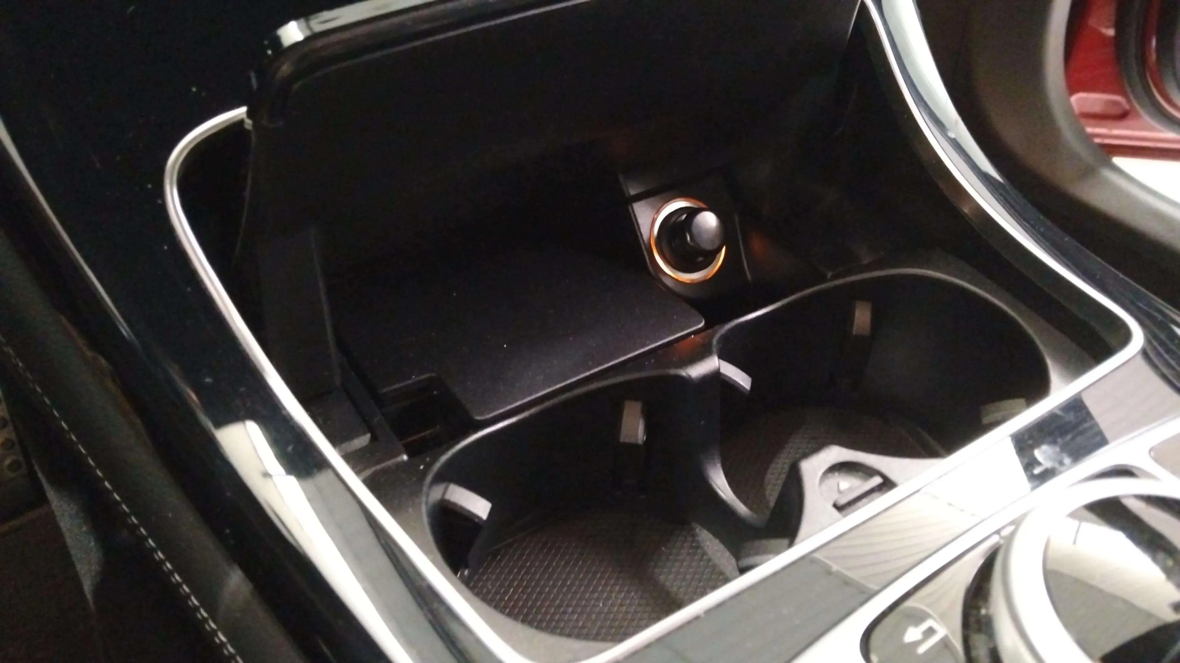 Mercedes-Benz GLC 250 4MATIC - foto 29