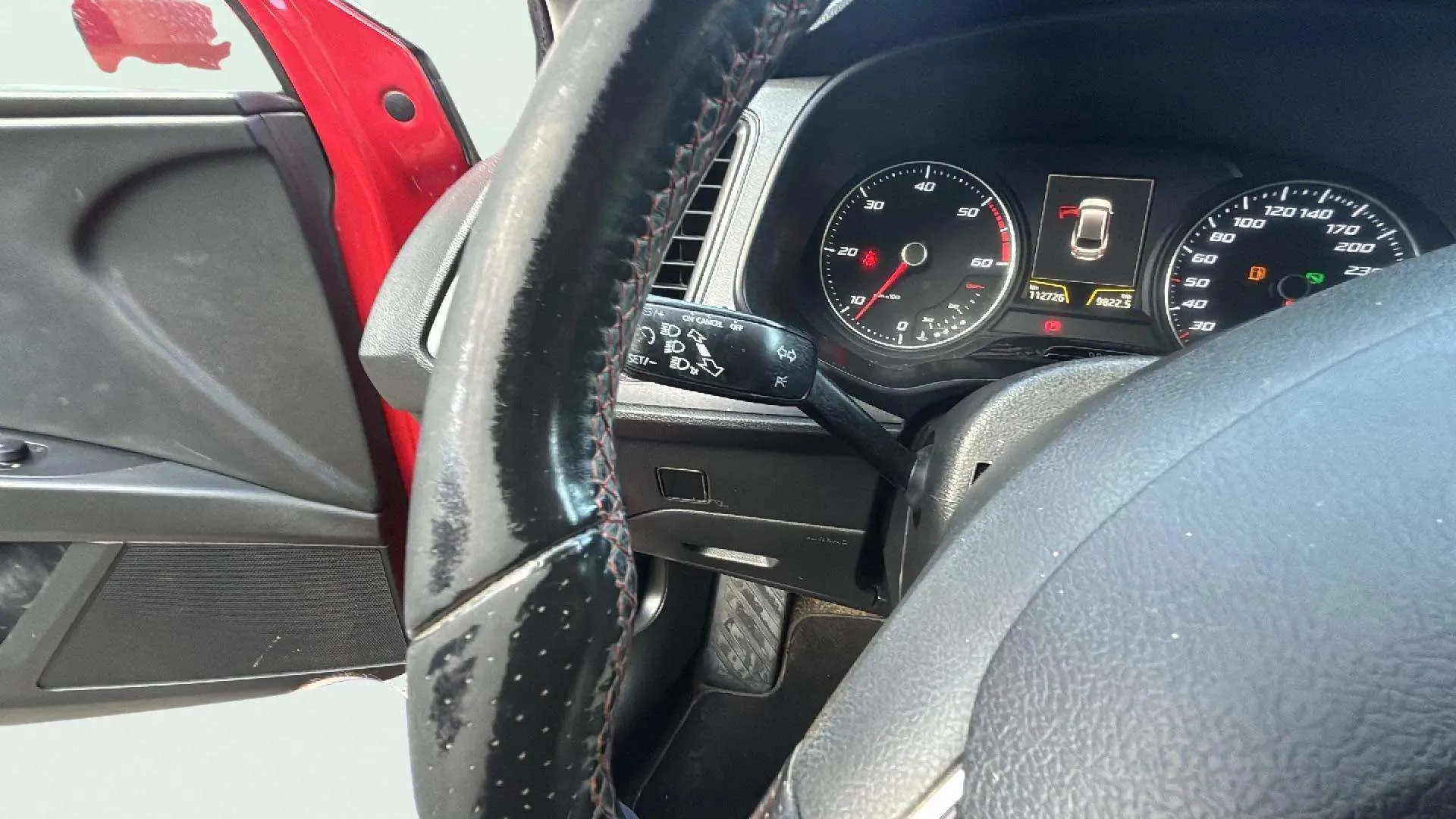 SEAT León ST 2.0 TDI DSG-6 FR - foto 24