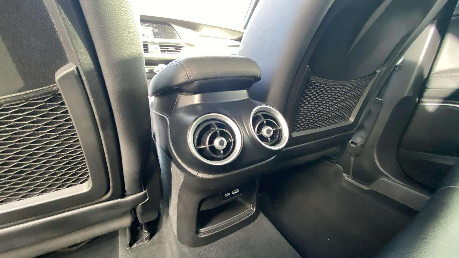 Alfa Romeo Stelvio 2.2 Diesel Sprint RWD - foto 22