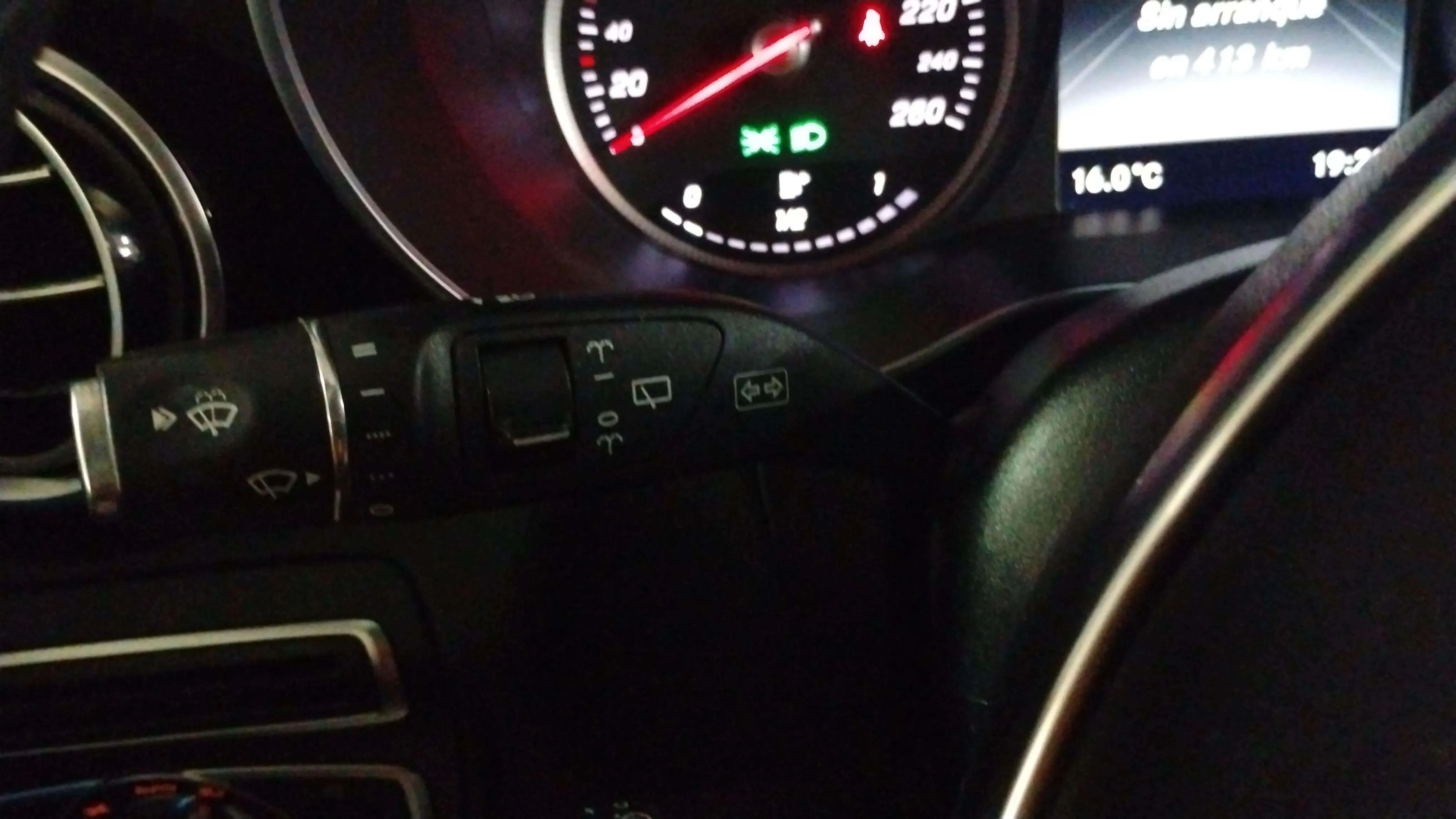 Mercedes-Benz GLC 220 d 4MATIC - foto 16
