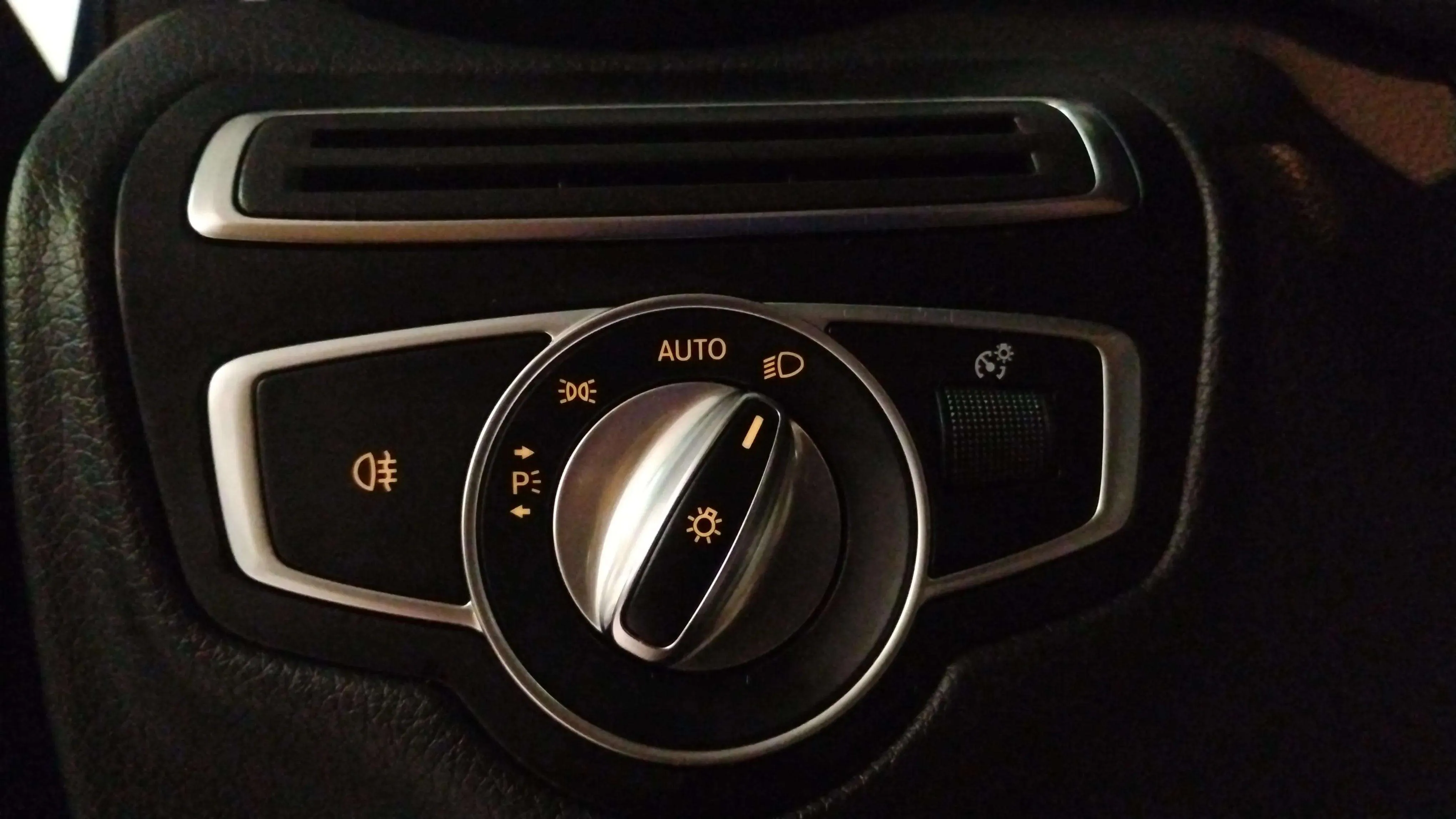 Mercedes-Benz GLC 220 d 4MATIC - foto 19
