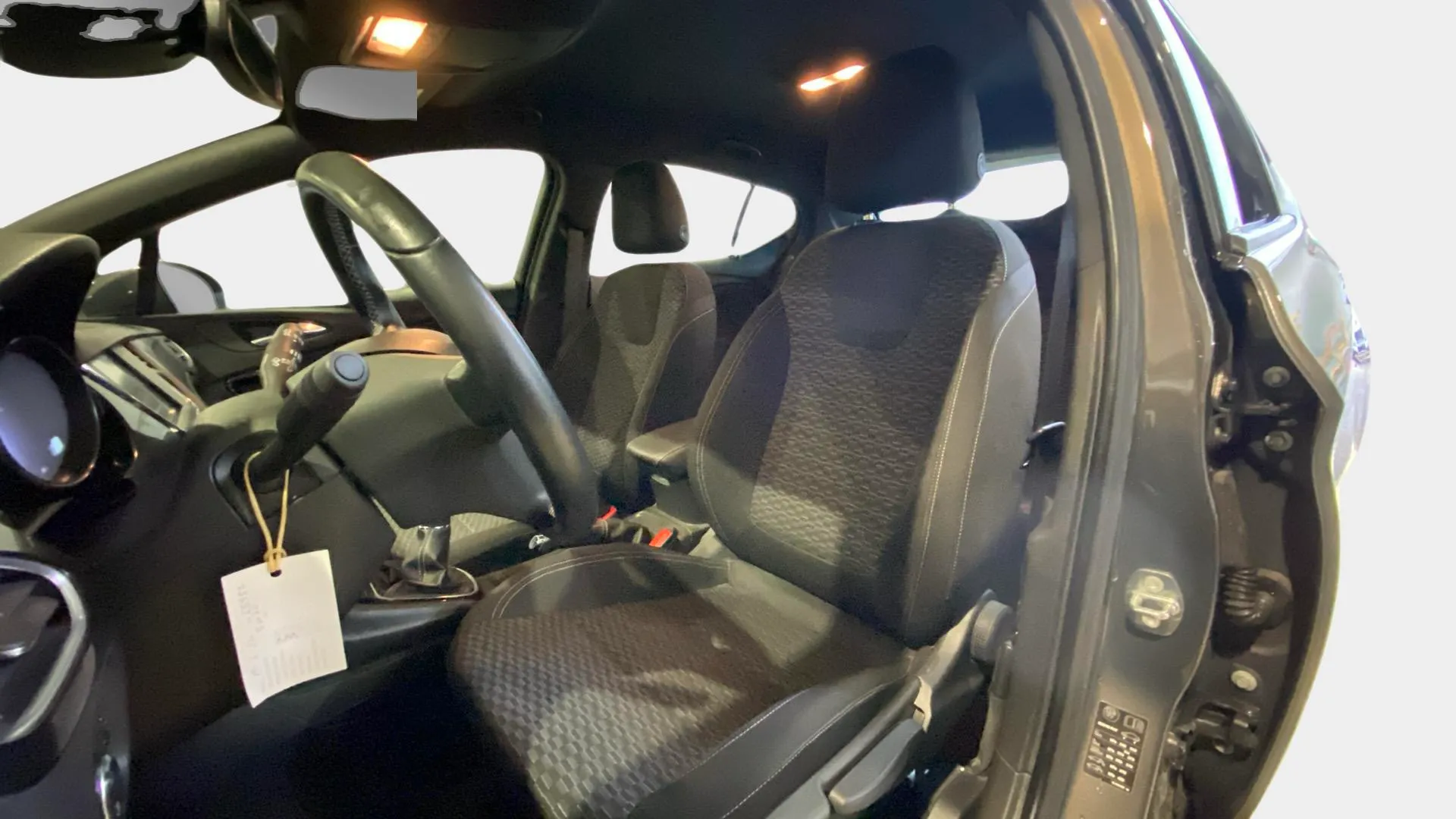Opel Astra 1.6 CDTi Dynamic - foto 13