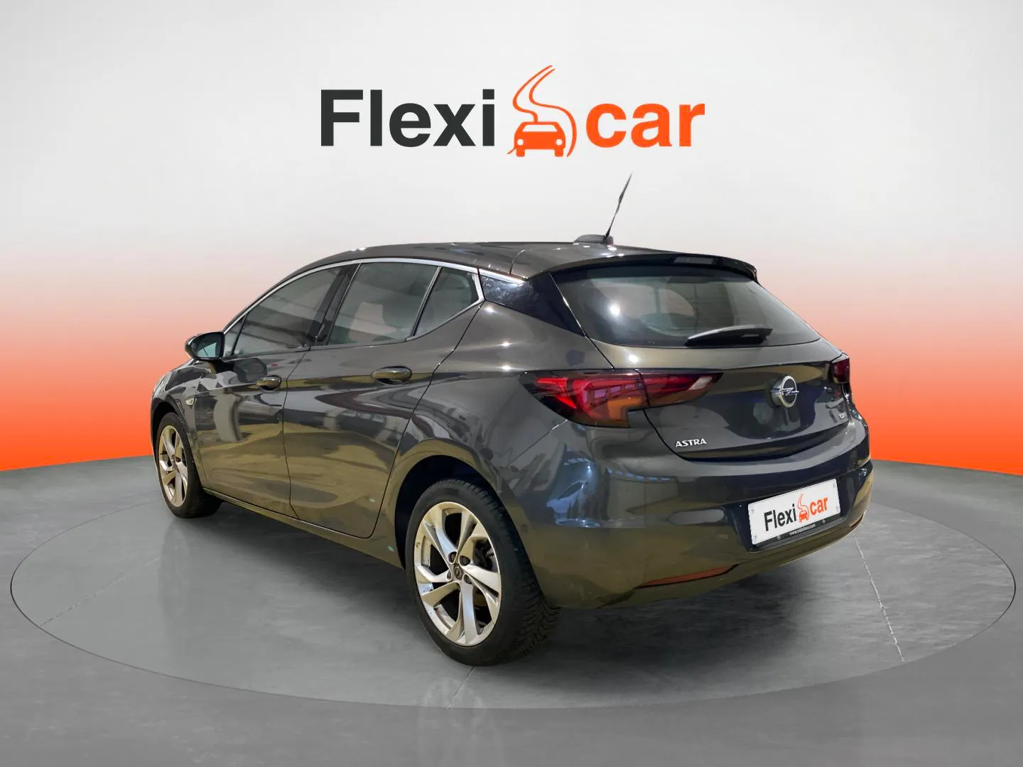 Opel Astra 1.6 CDTi Dynamic - foto 6